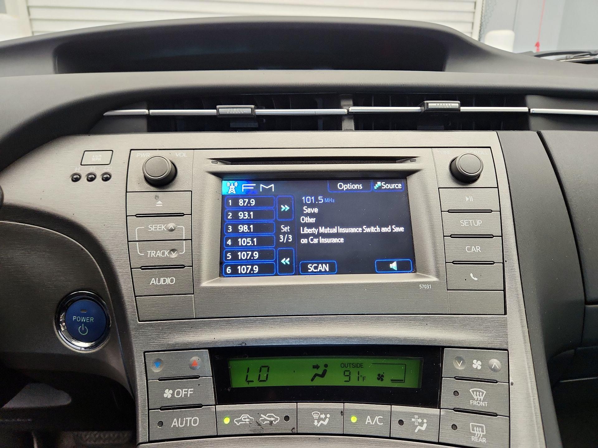 Thumbnail: 2015 Toyota Prius - 15