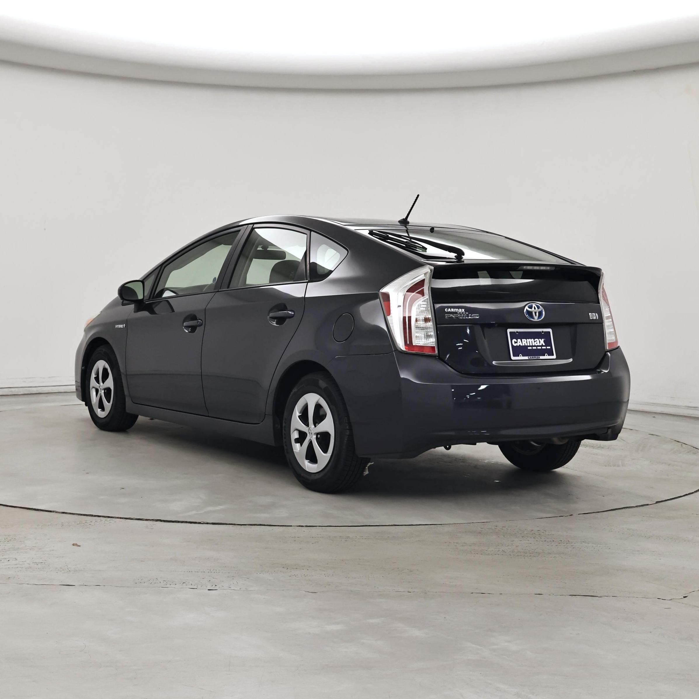 Thumbnail: 2015 Toyota Prius - 2