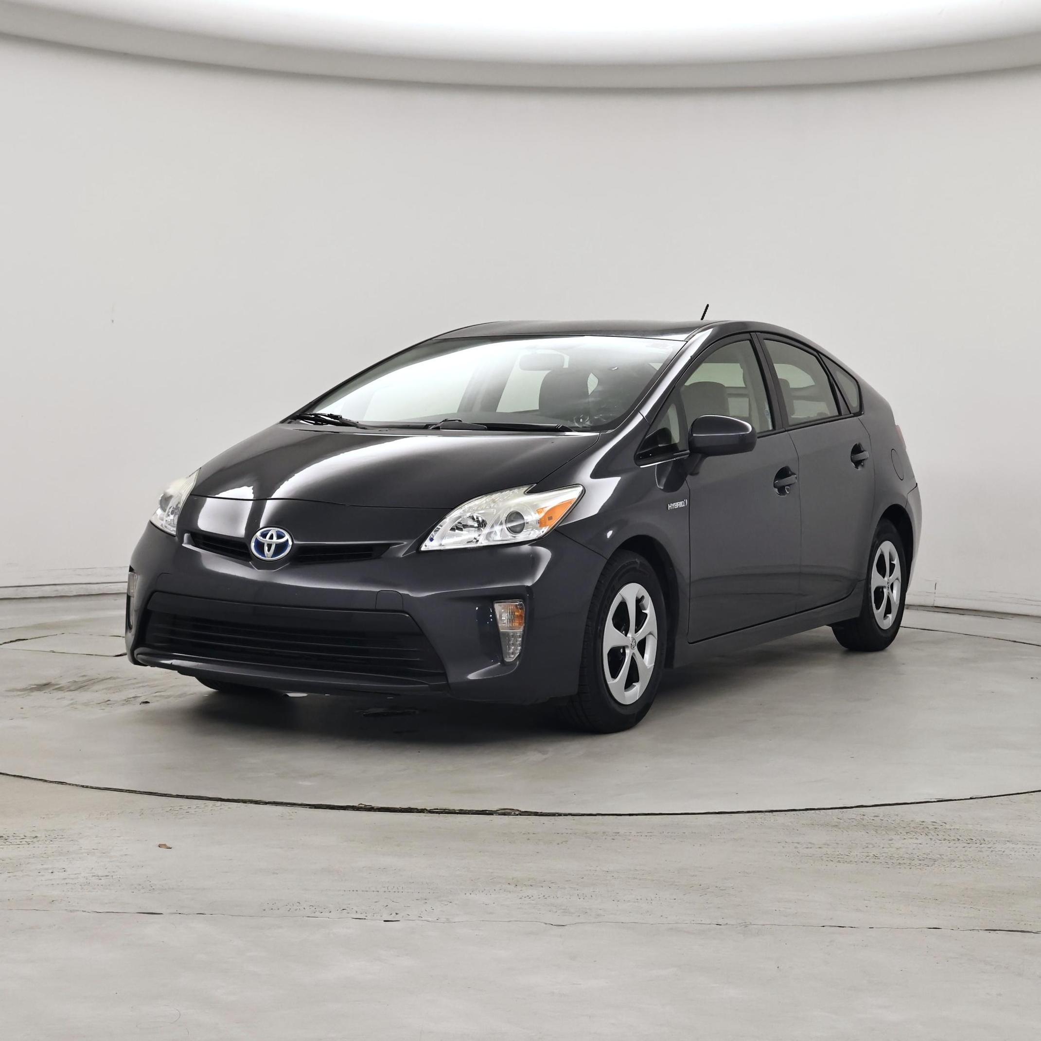 Thumbnail: 2015 Toyota Prius - 4