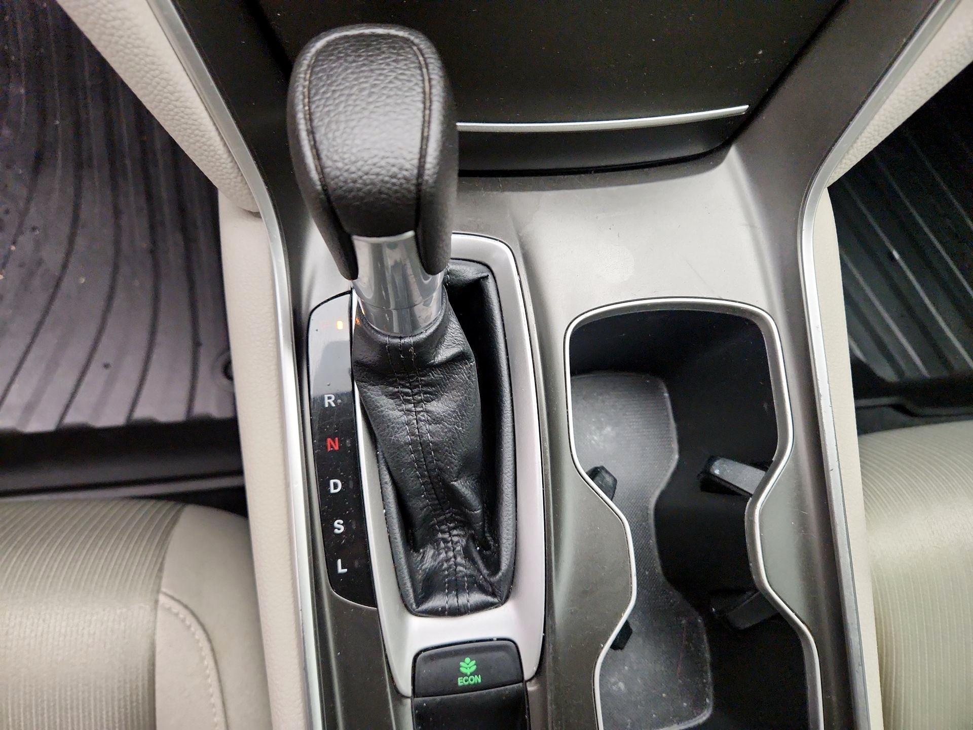 Thumbnail: 2019 Honda Accord - 17