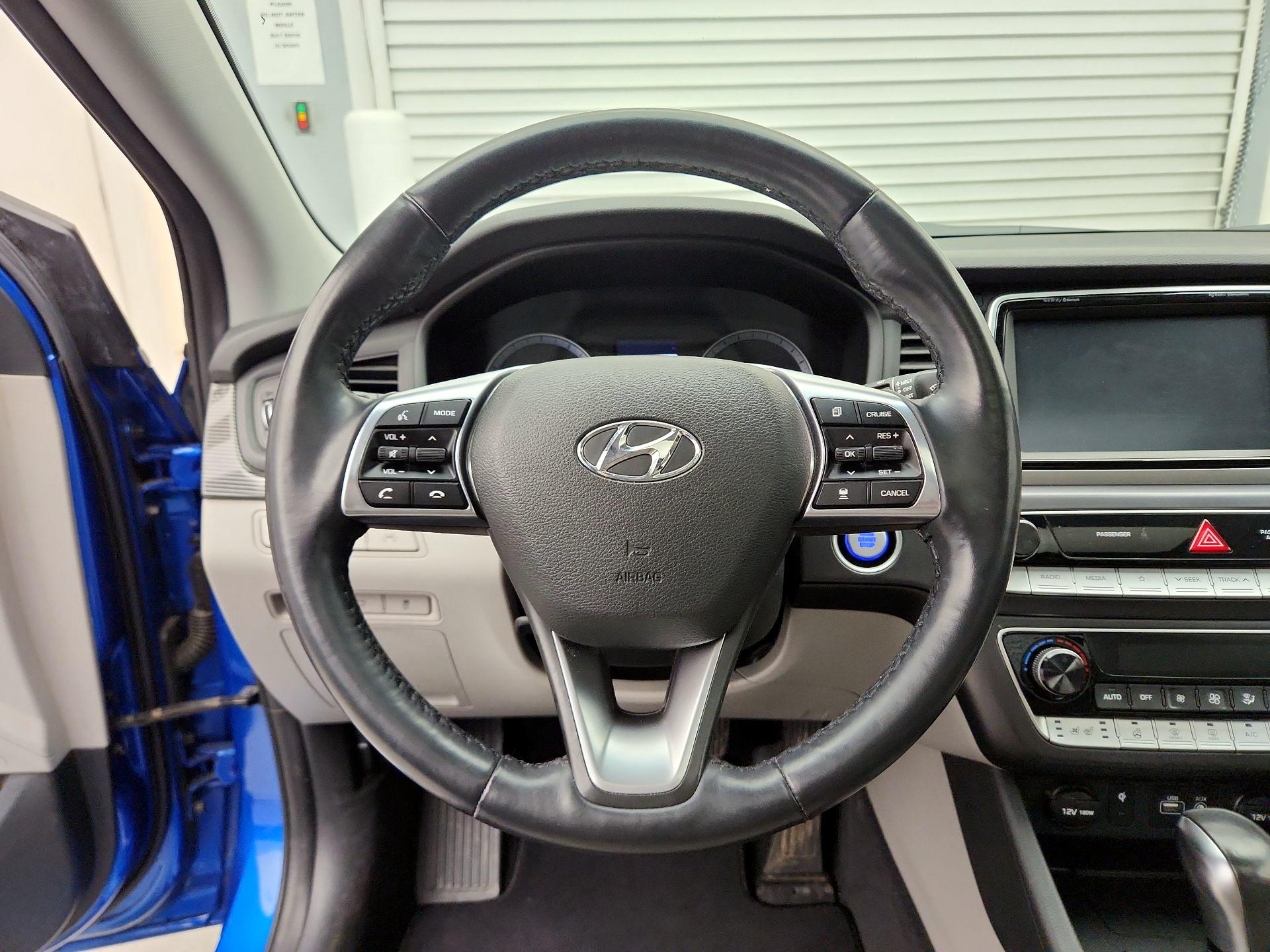 Thumbnail: 2018 Hyundai Sonata - 10