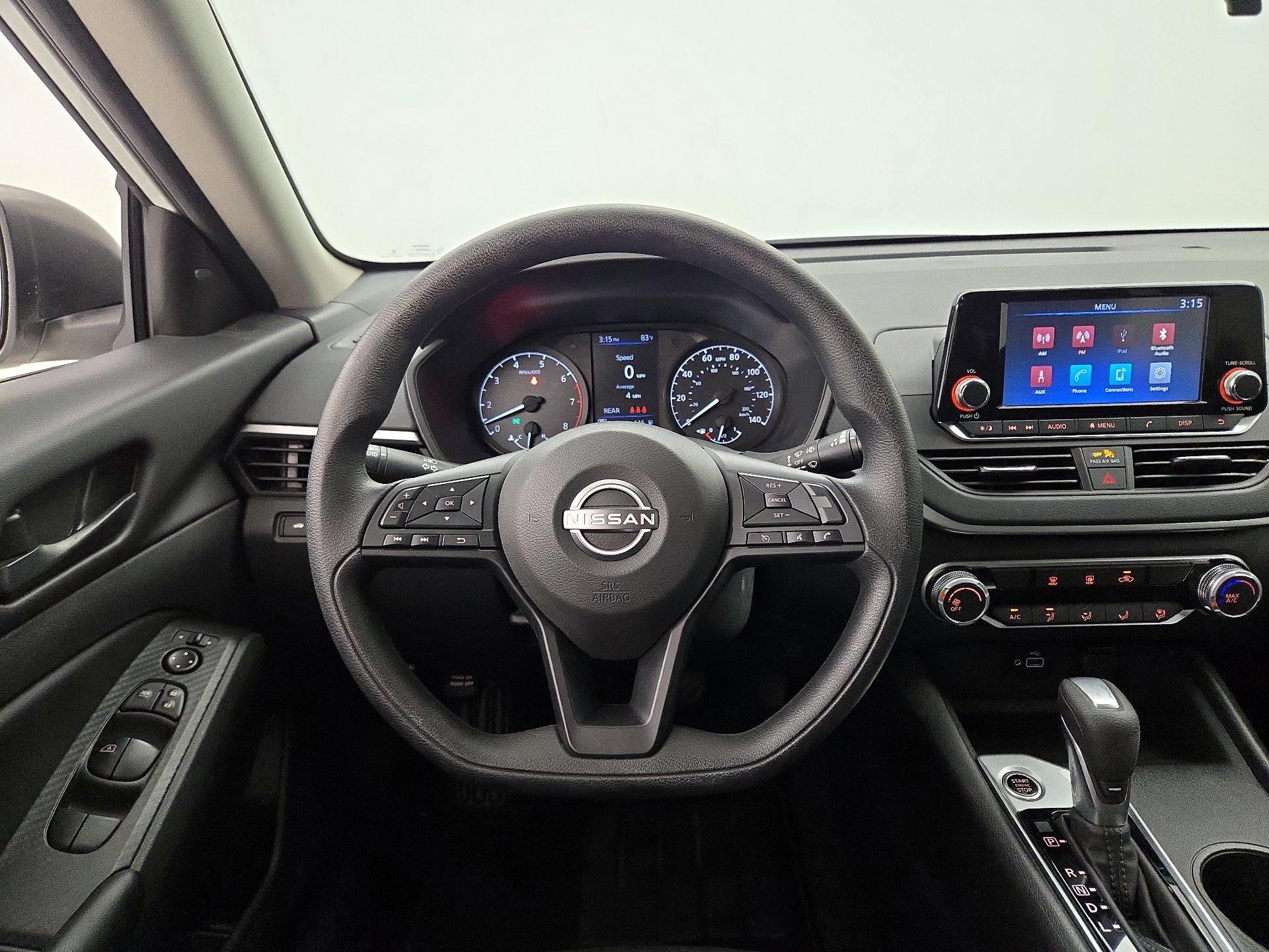 Thumbnail: 2024 Nissan Altima - 10