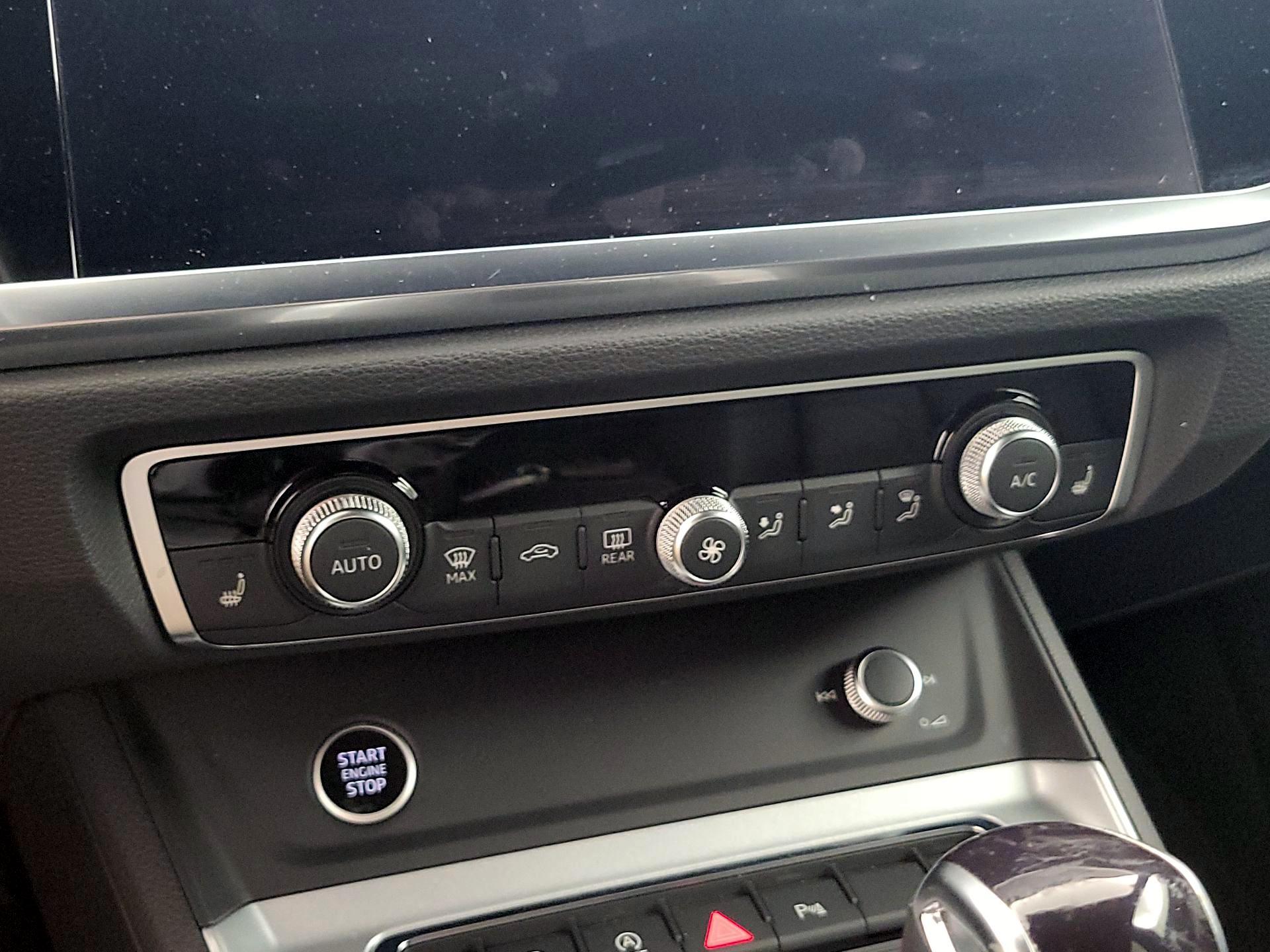 Thumbnail: 2022 Audi Q3 - 16