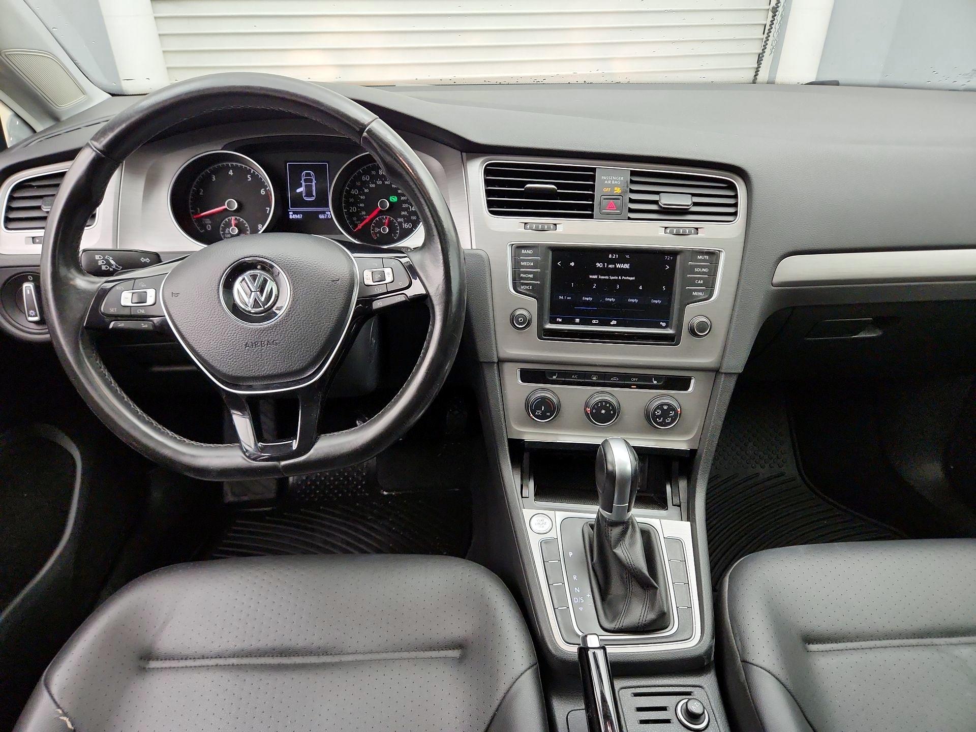 Thumbnail: 2017 Volkswagen Golf - 9