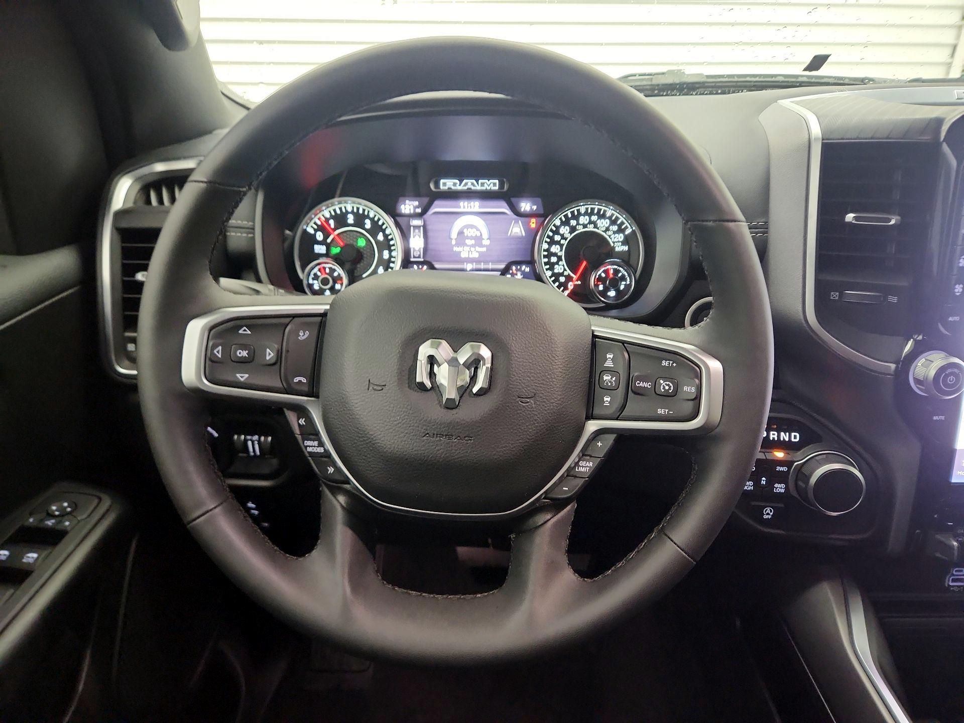 Thumbnail: 2025 RAM 1500 - 10