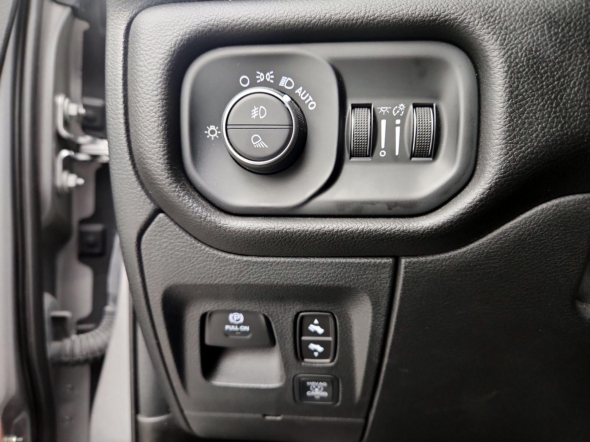 Thumbnail: 2025 RAM 1500 - 13