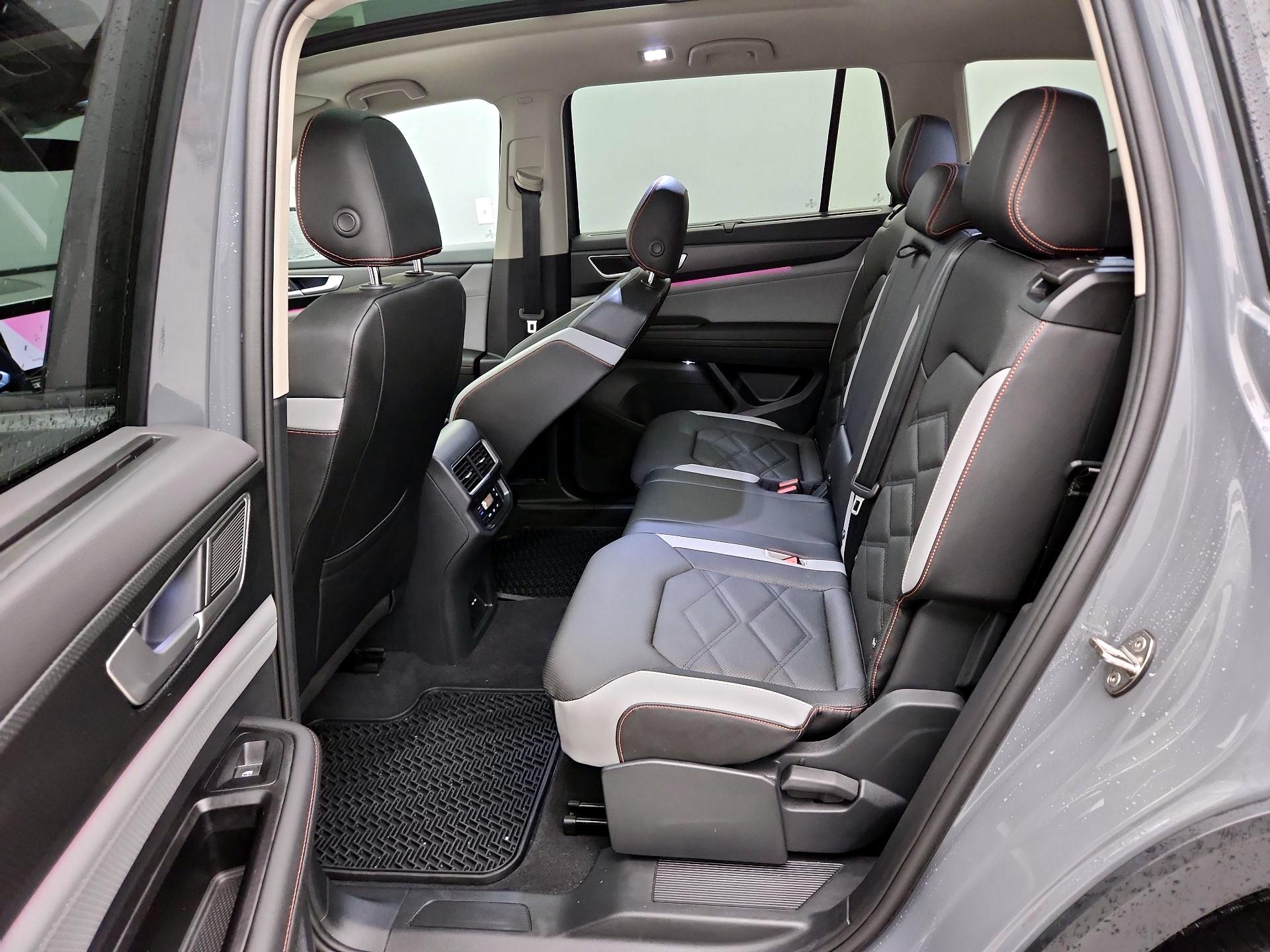 Thumbnail: 2025 Volkswagen Atlas - 20