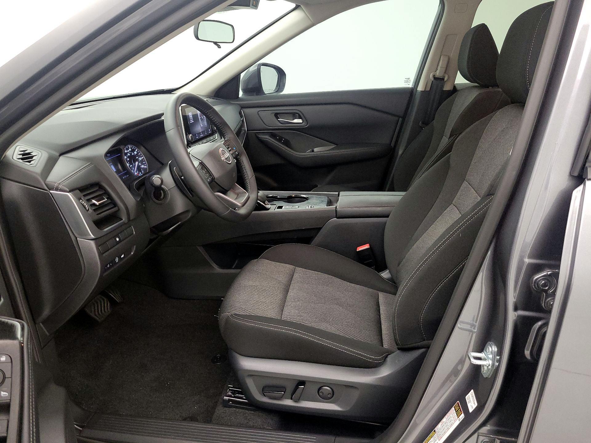 Thumbnail: 2025 Nissan Rogue - 11