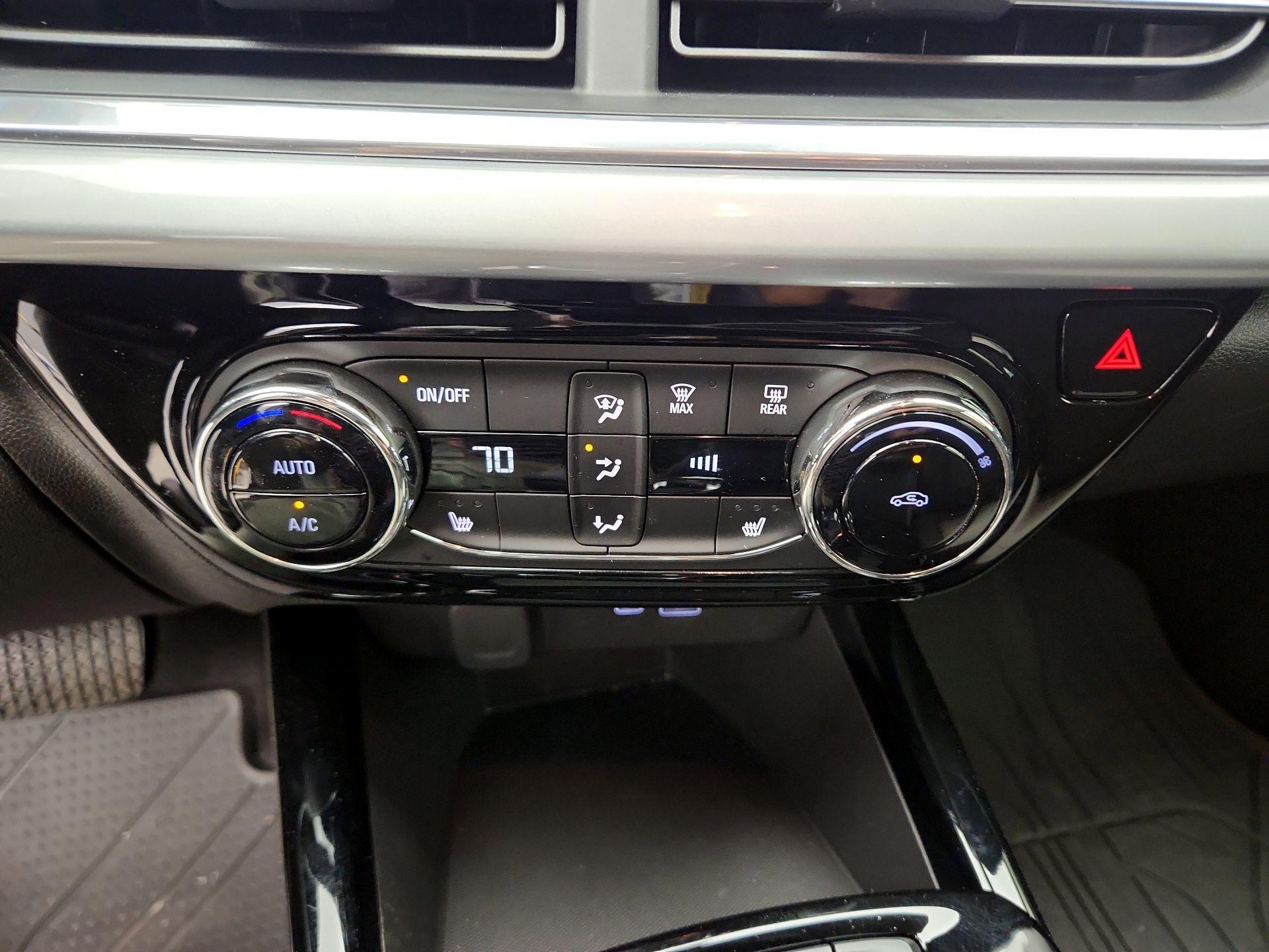 Thumbnail: 2024 Chevrolet Trax - 16