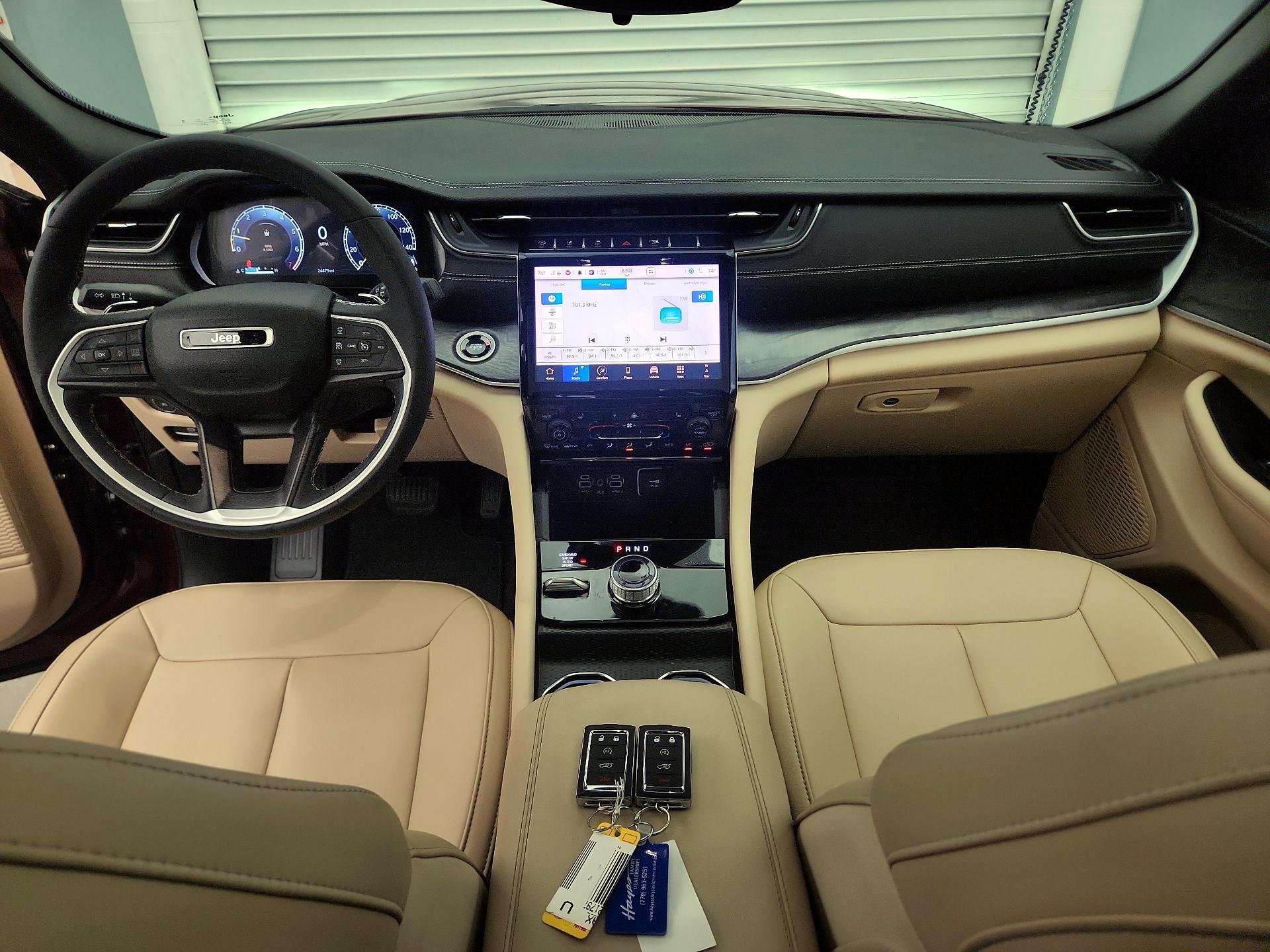 Thumbnail: 2024 Jeep Grand Cherokee - 9