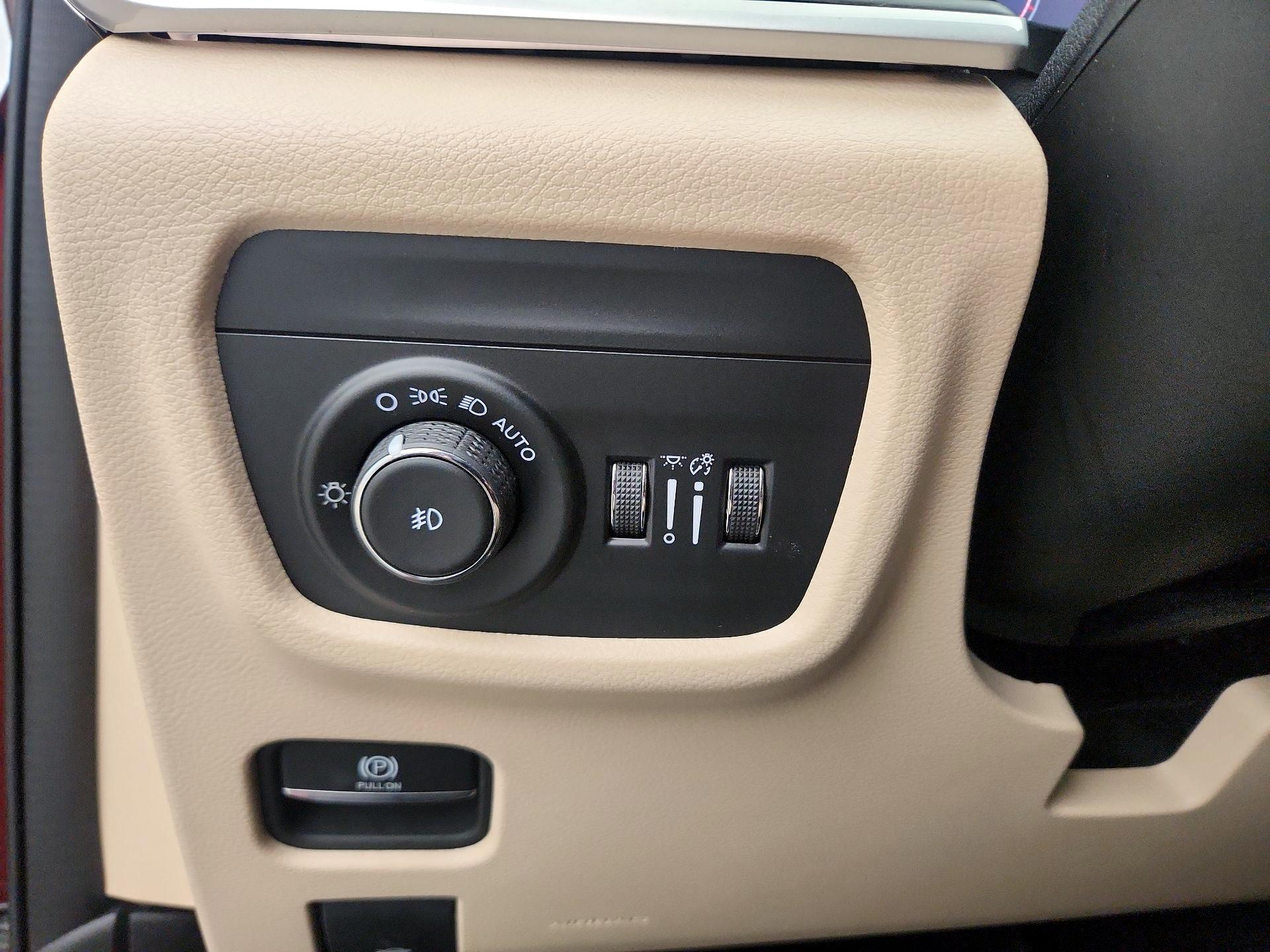 Thumbnail: 2024 Jeep Grand Cherokee - 13