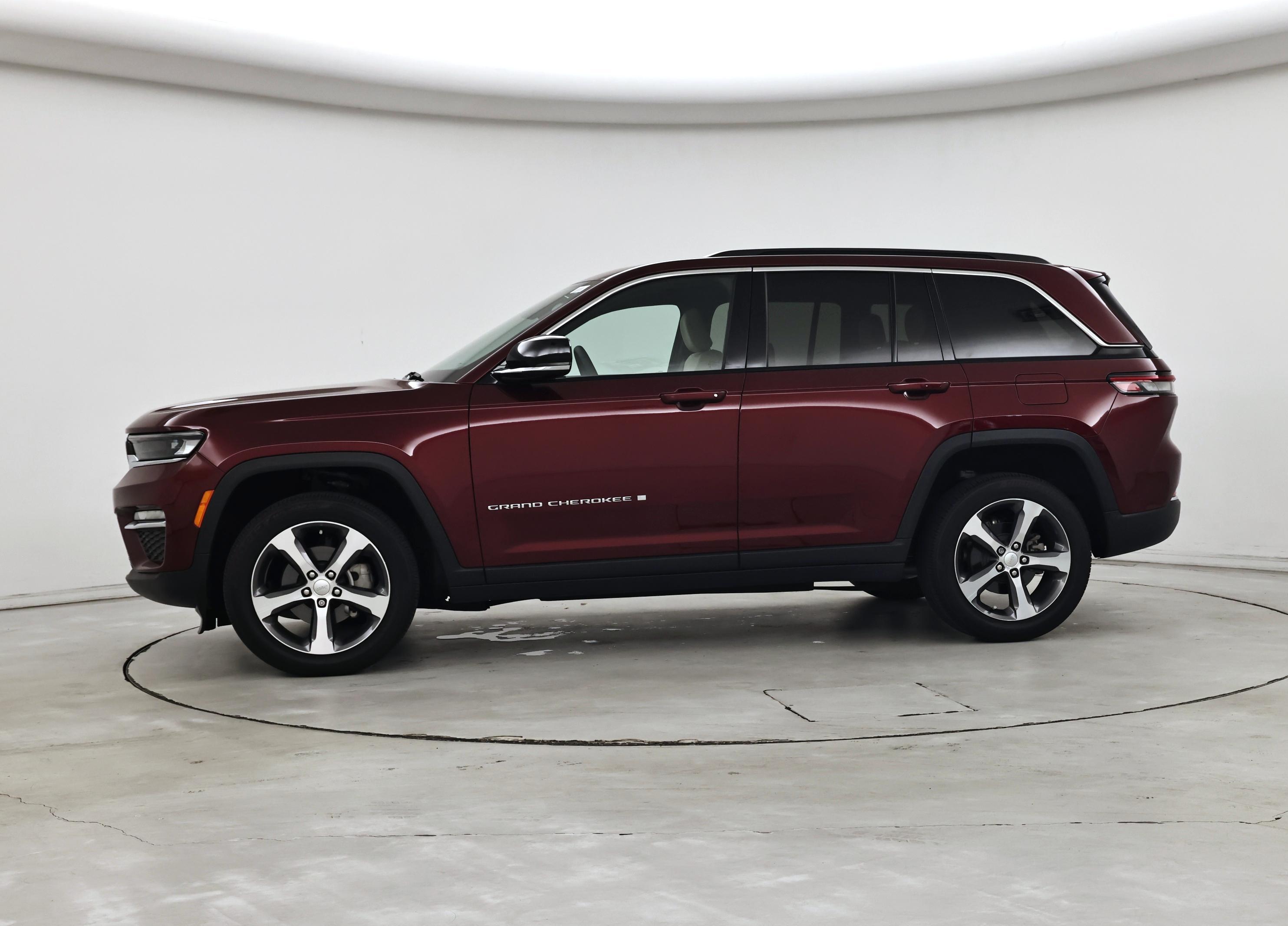 Thumbnail: 2024 Jeep Grand Cherokee - 3