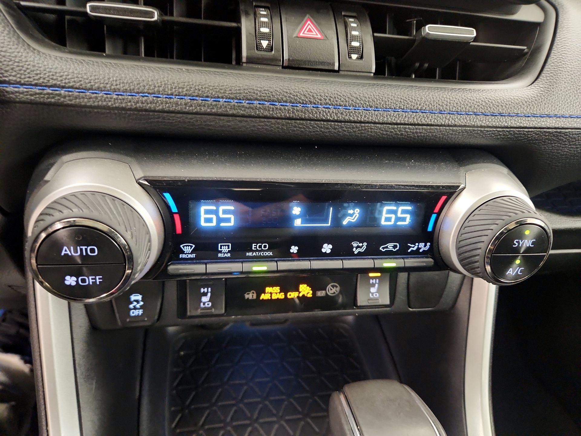 Thumbnail: 2024 Toyota RAV4 - 16