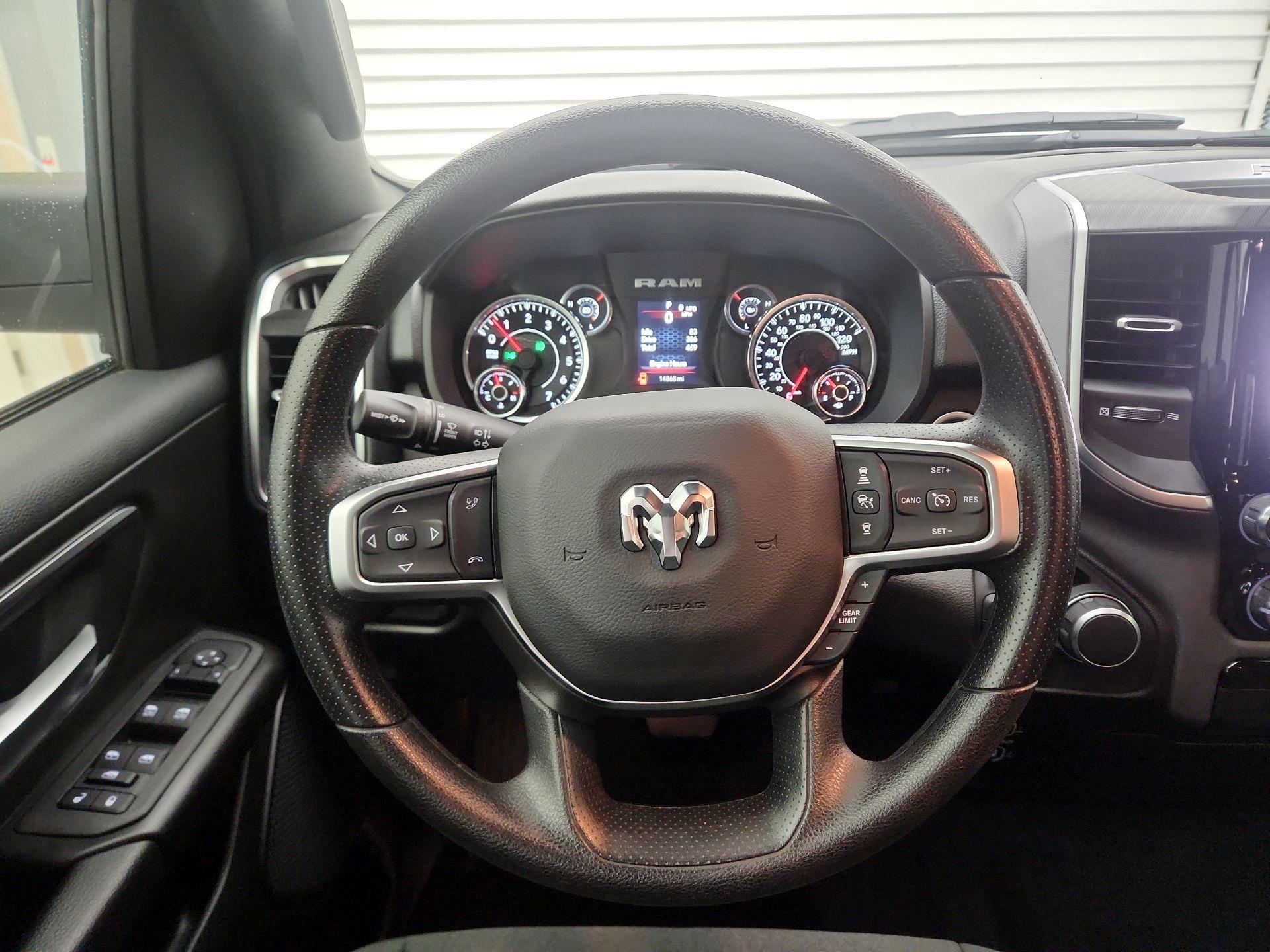 Thumbnail: 2025 RAM 1500 - 10