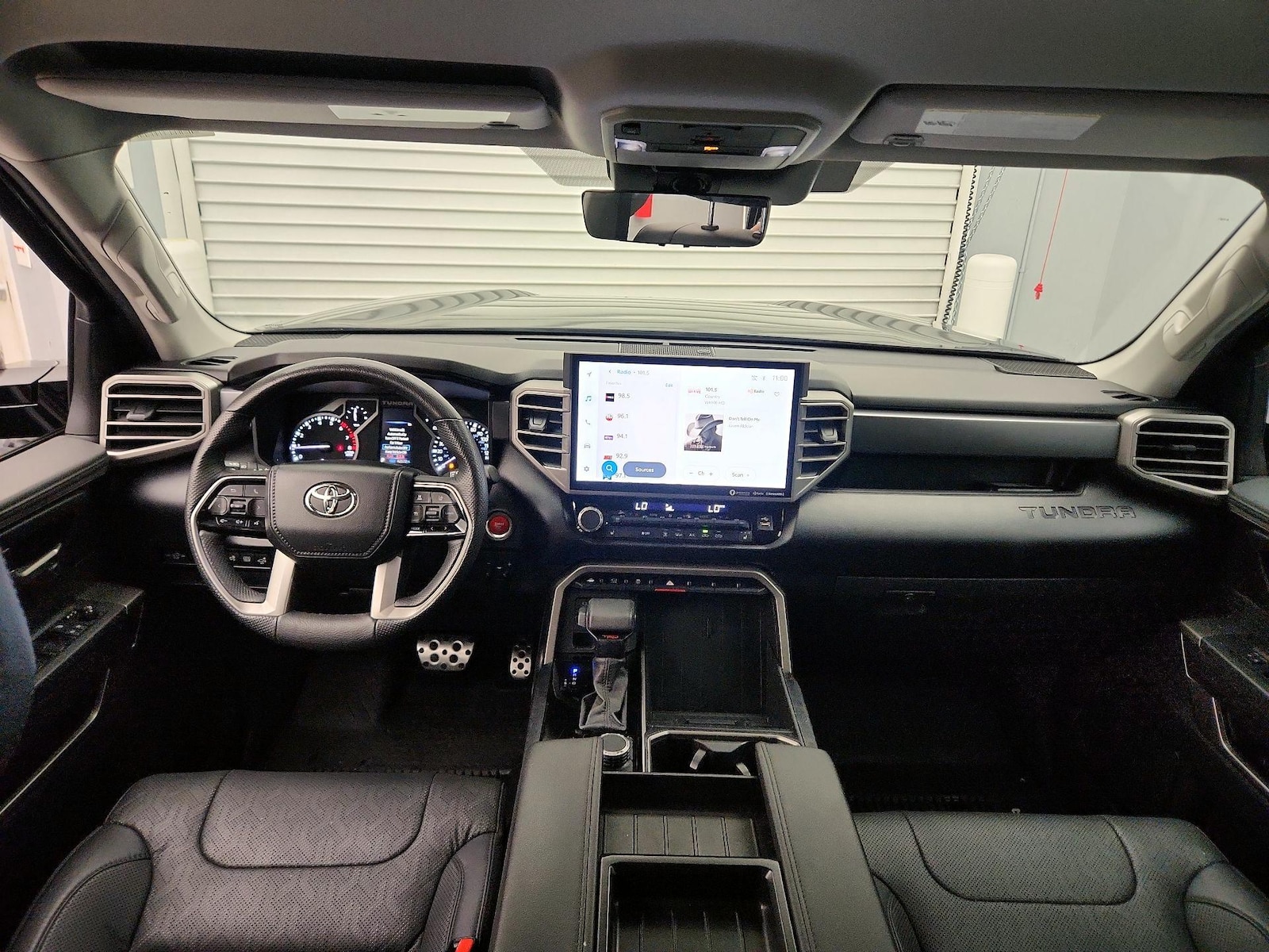 2023 Toyota Tundra SR5 - Photo 10