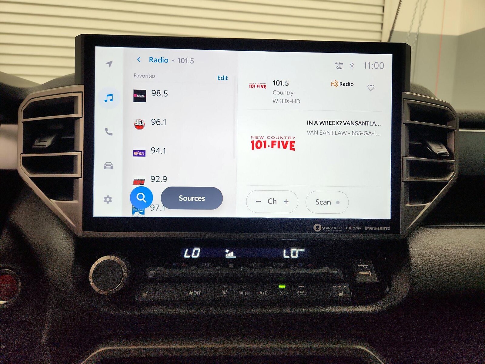 2023 Toyota Tundra SR5 - Photo 17