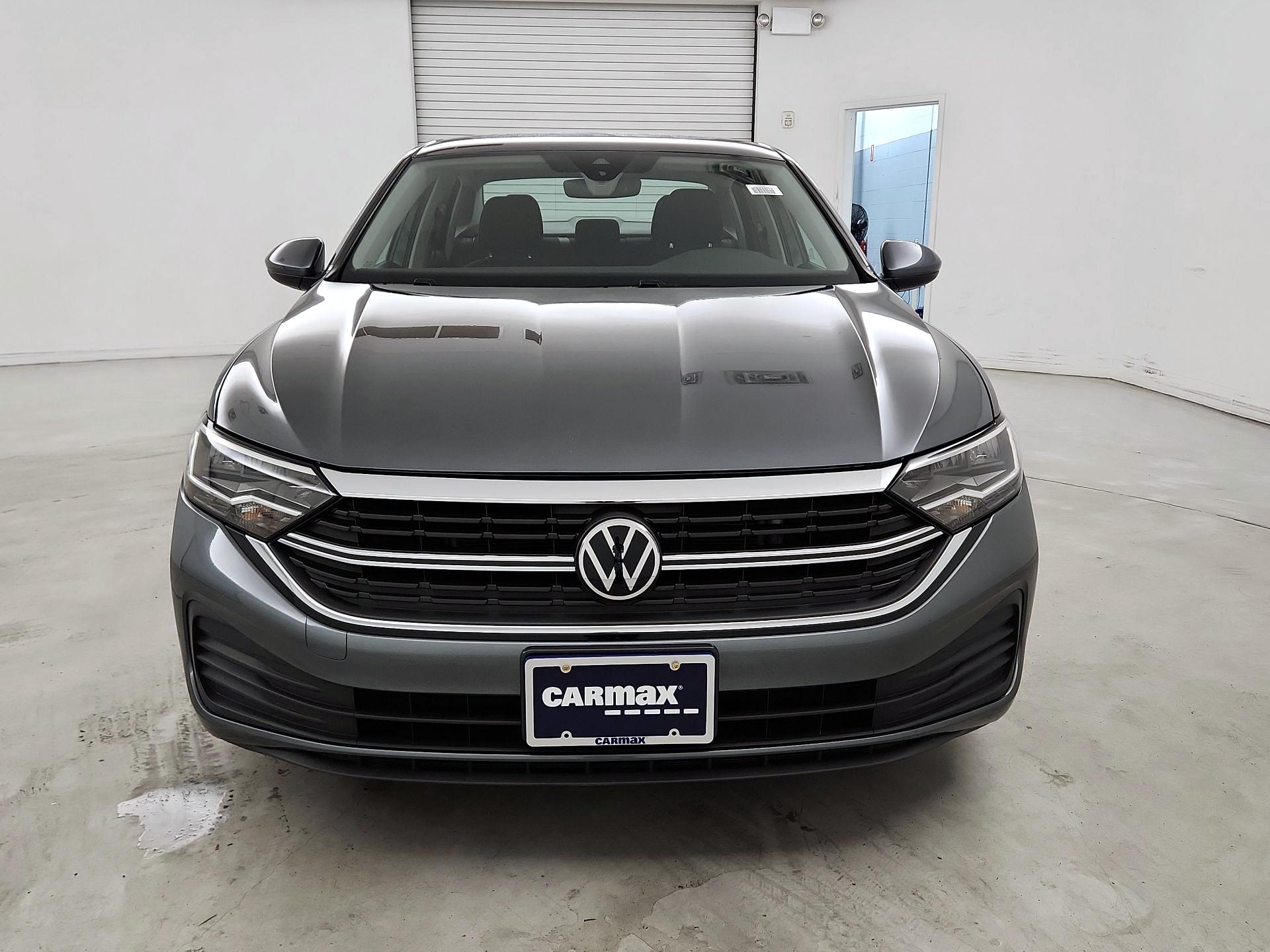Thumbnail: 2024 Volkswagen Jetta - 2