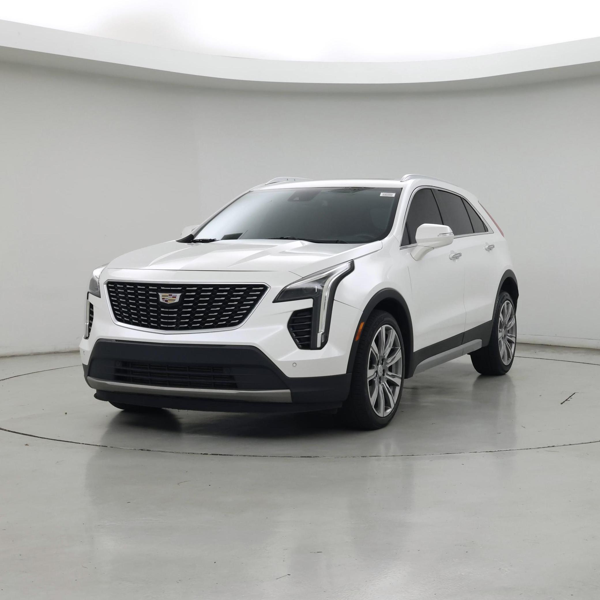 Thumbnail: 2021 Cadillac XT4 - 4