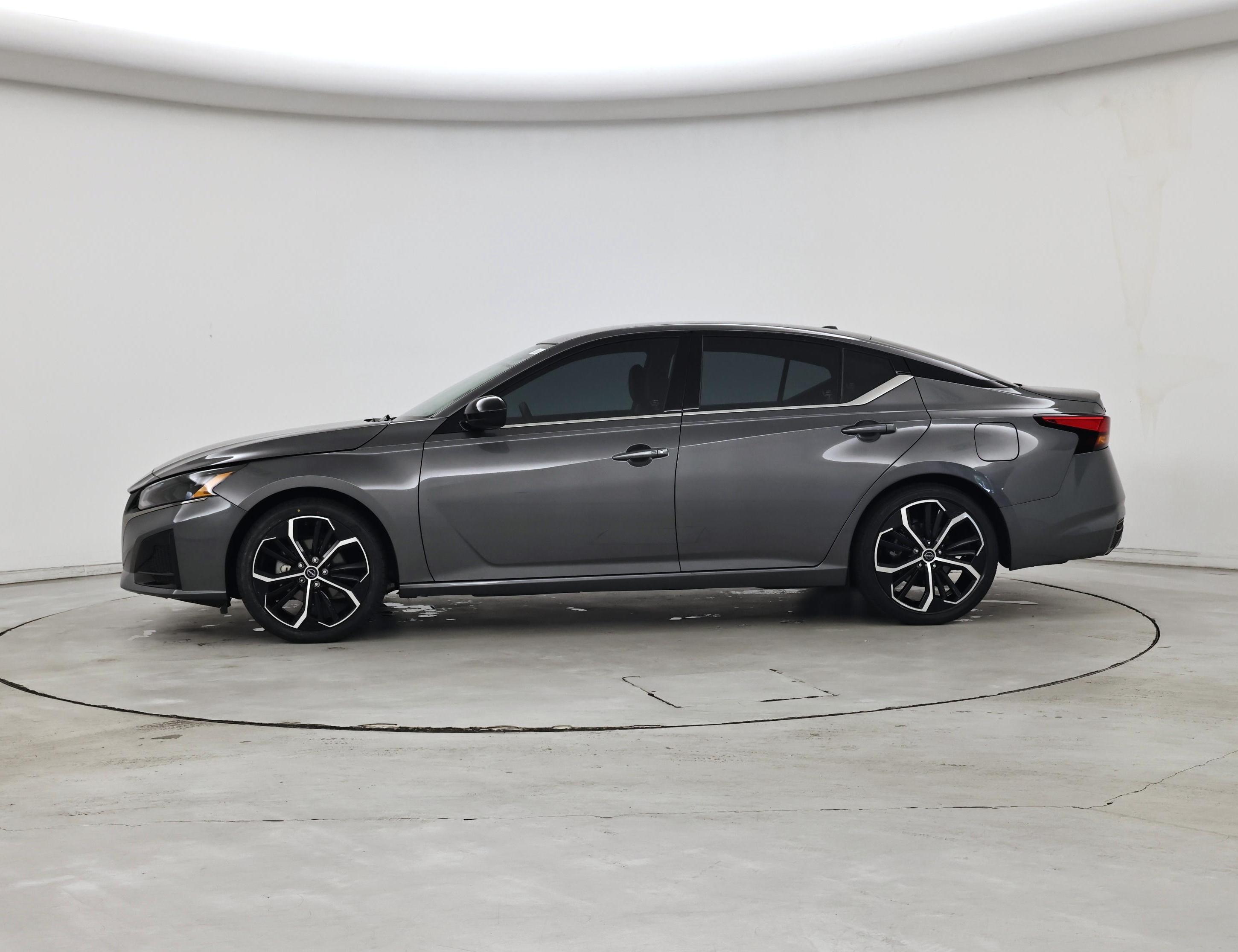 Thumbnail: 2025 Nissan Altima - 3
