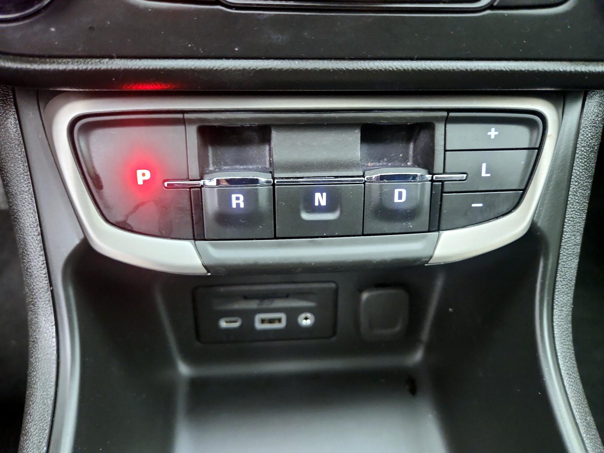 Thumbnail: 2022 GMC Terrain - 18