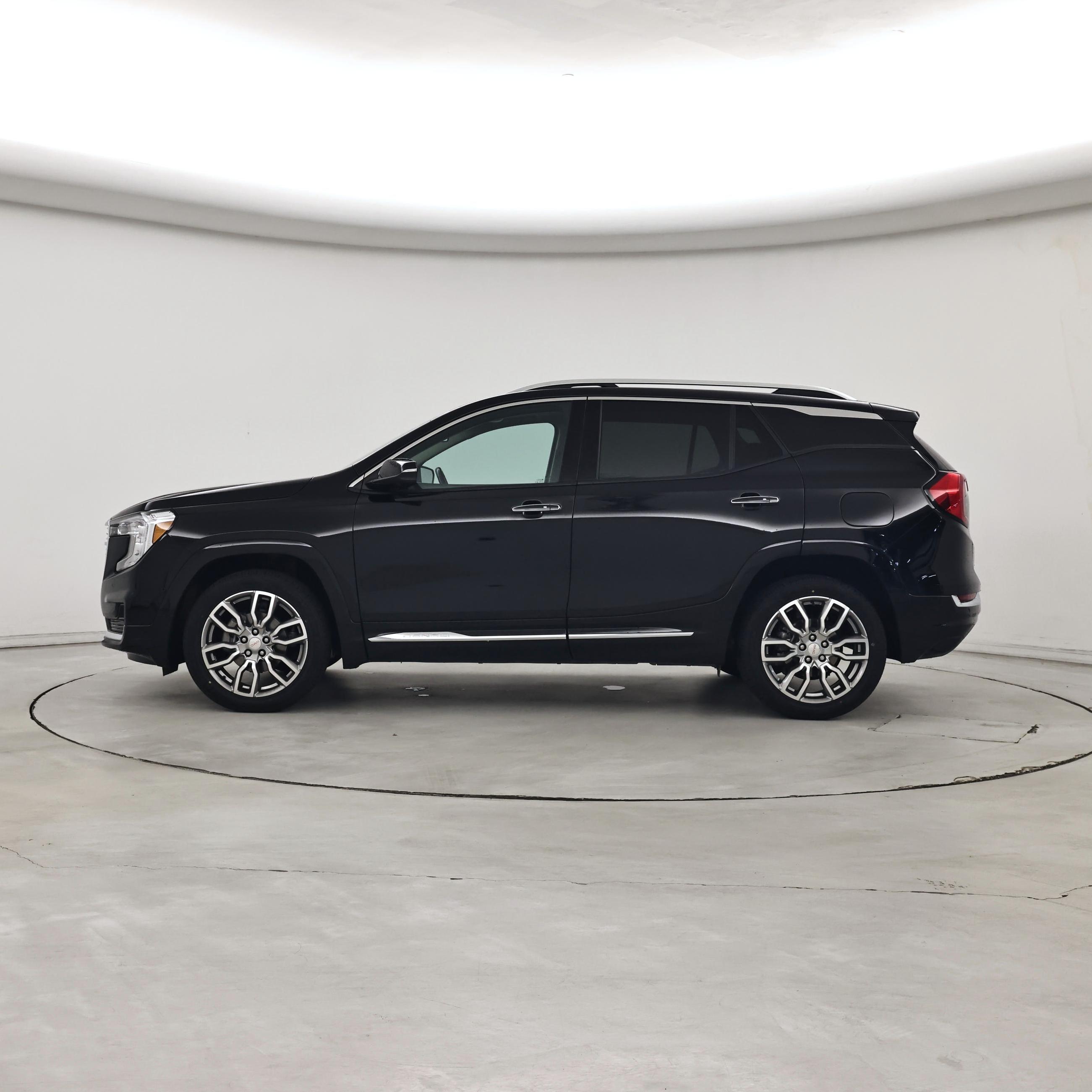 Thumbnail: 2022 GMC Terrain - 3