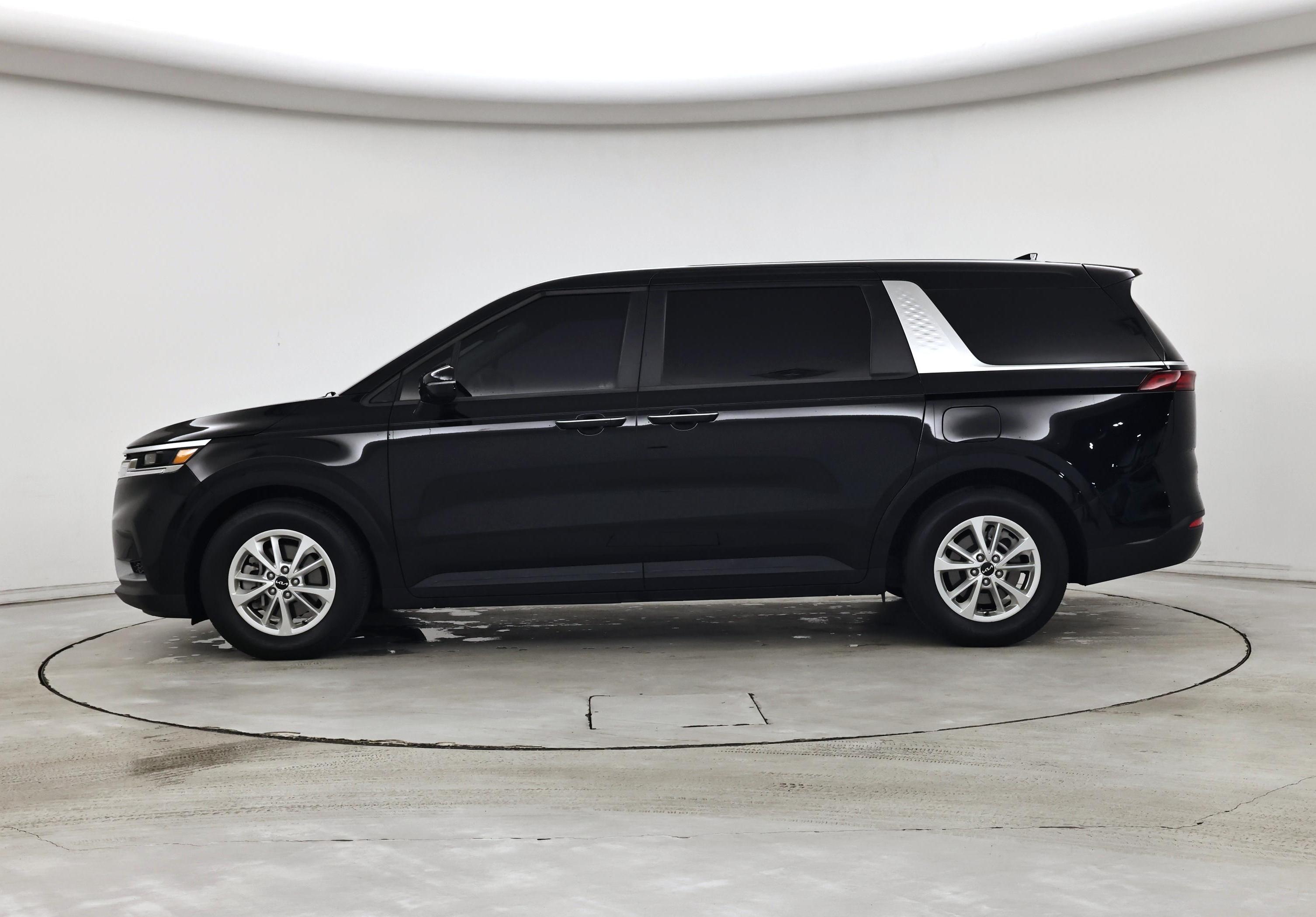 Thumbnail: 2024 Kia Carnival - 3
