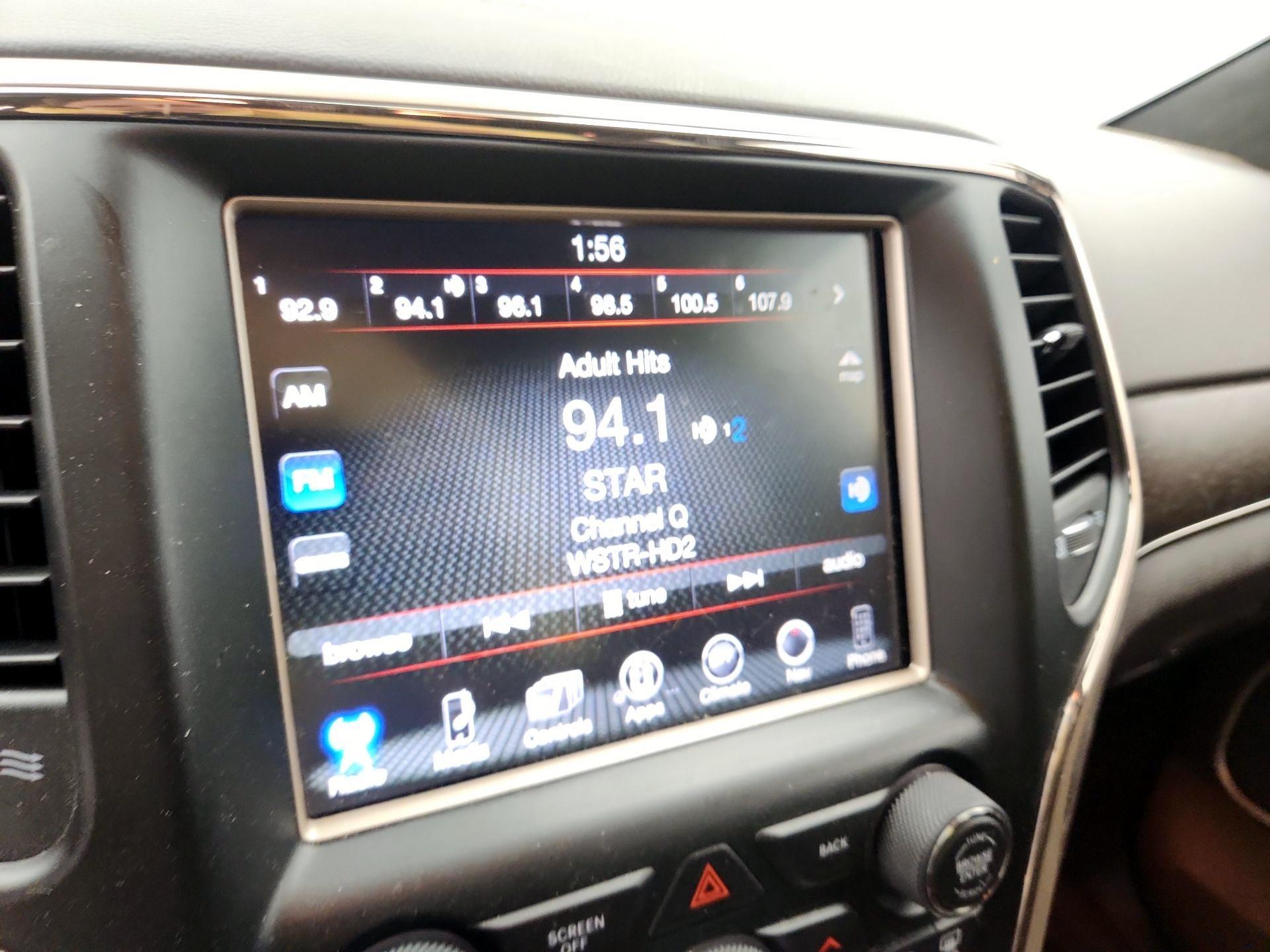 Thumbnail: 2014 Jeep Grand Cherokee - 16