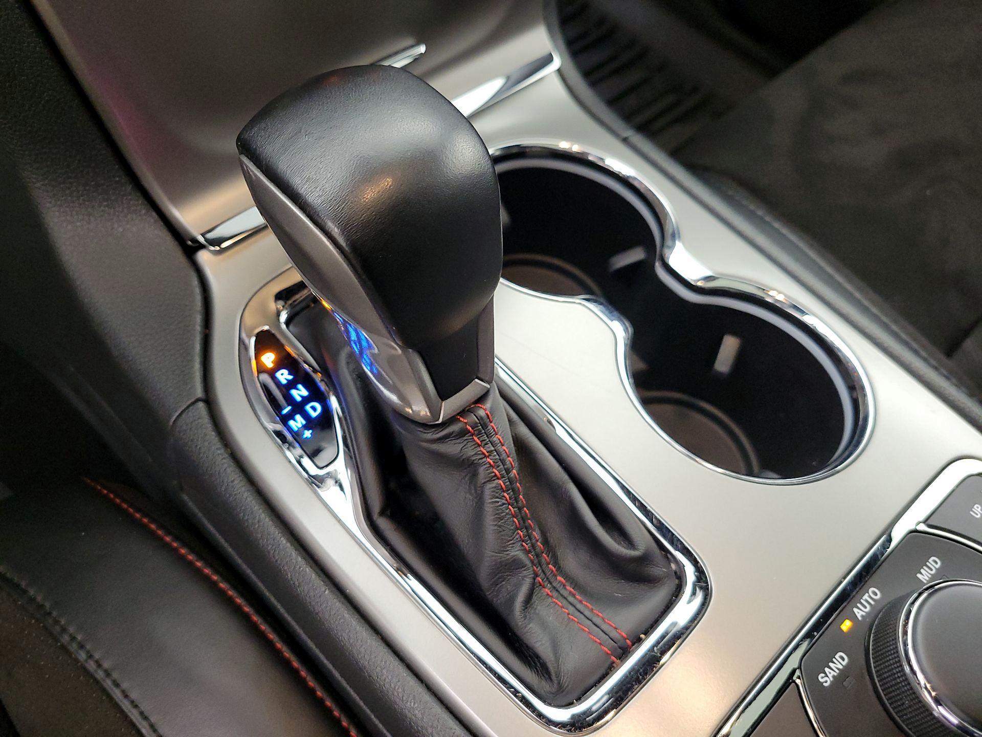 Thumbnail: 2020 Jeep Grand Cherokee - 18
