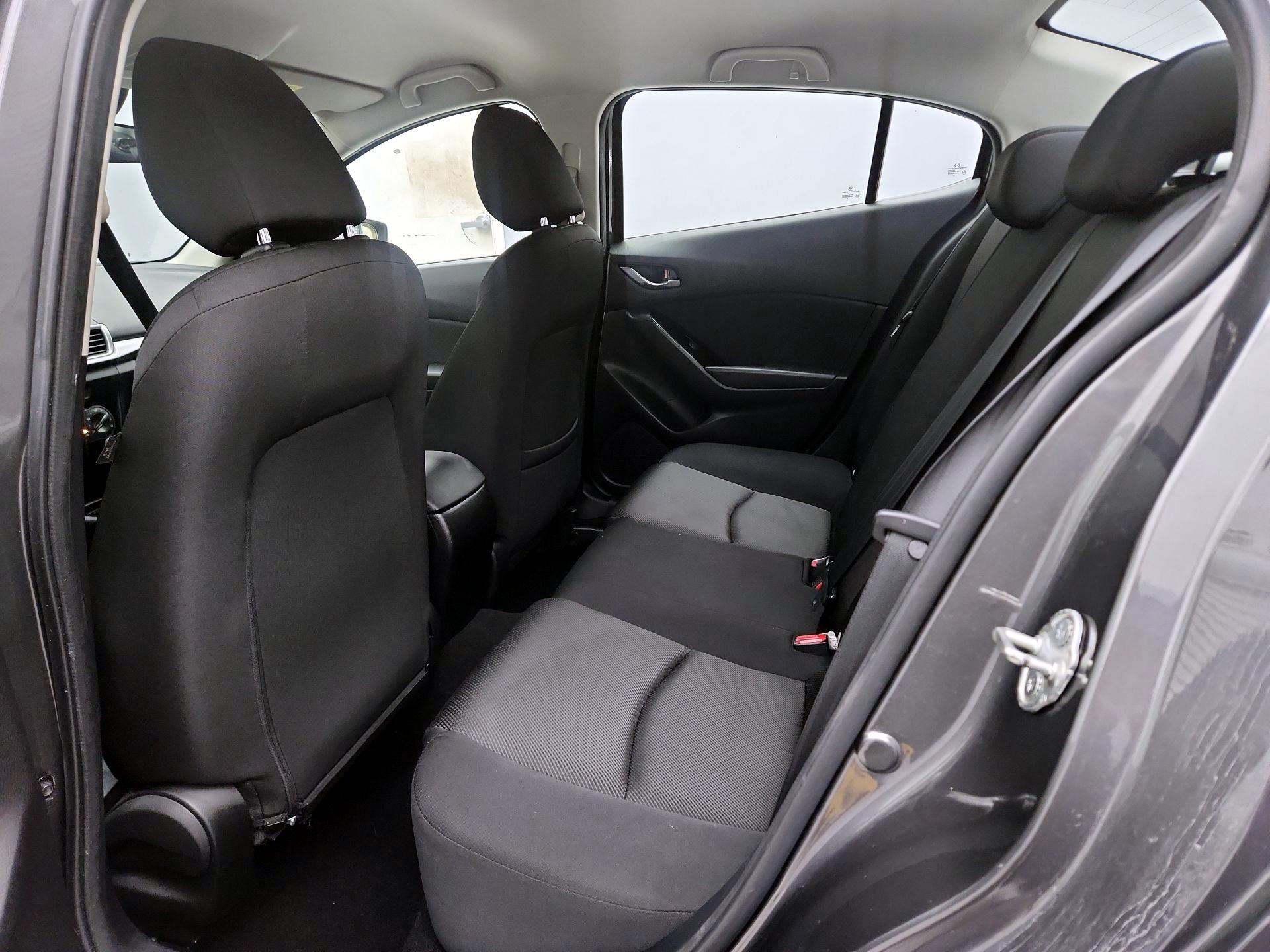Thumbnail: 2018 Mazda Mazda3 - 19