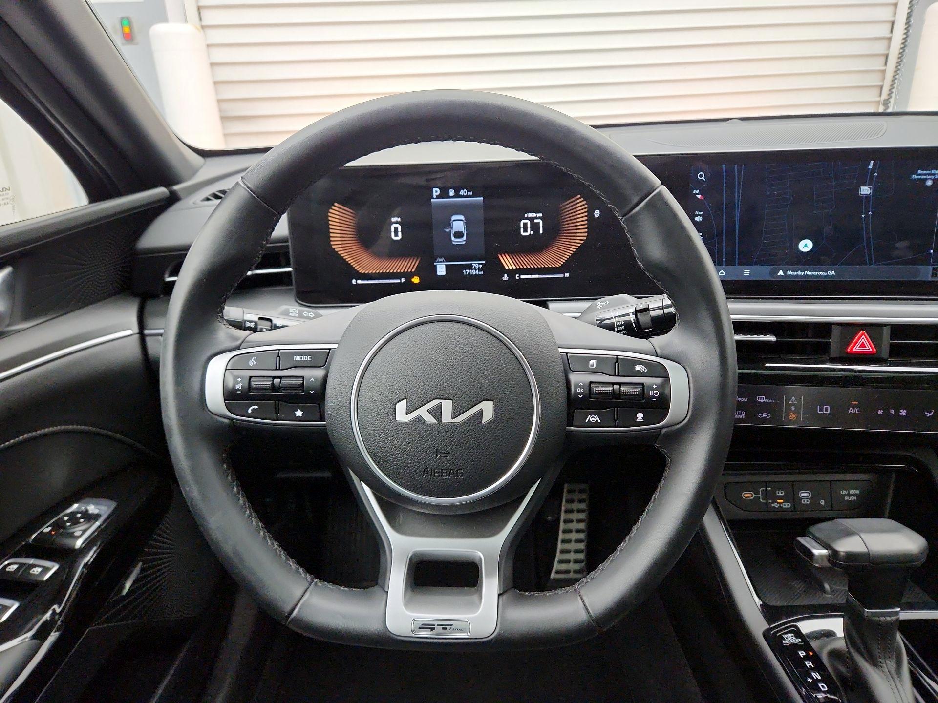 Thumbnail: 2025 Kia K5 - 10
