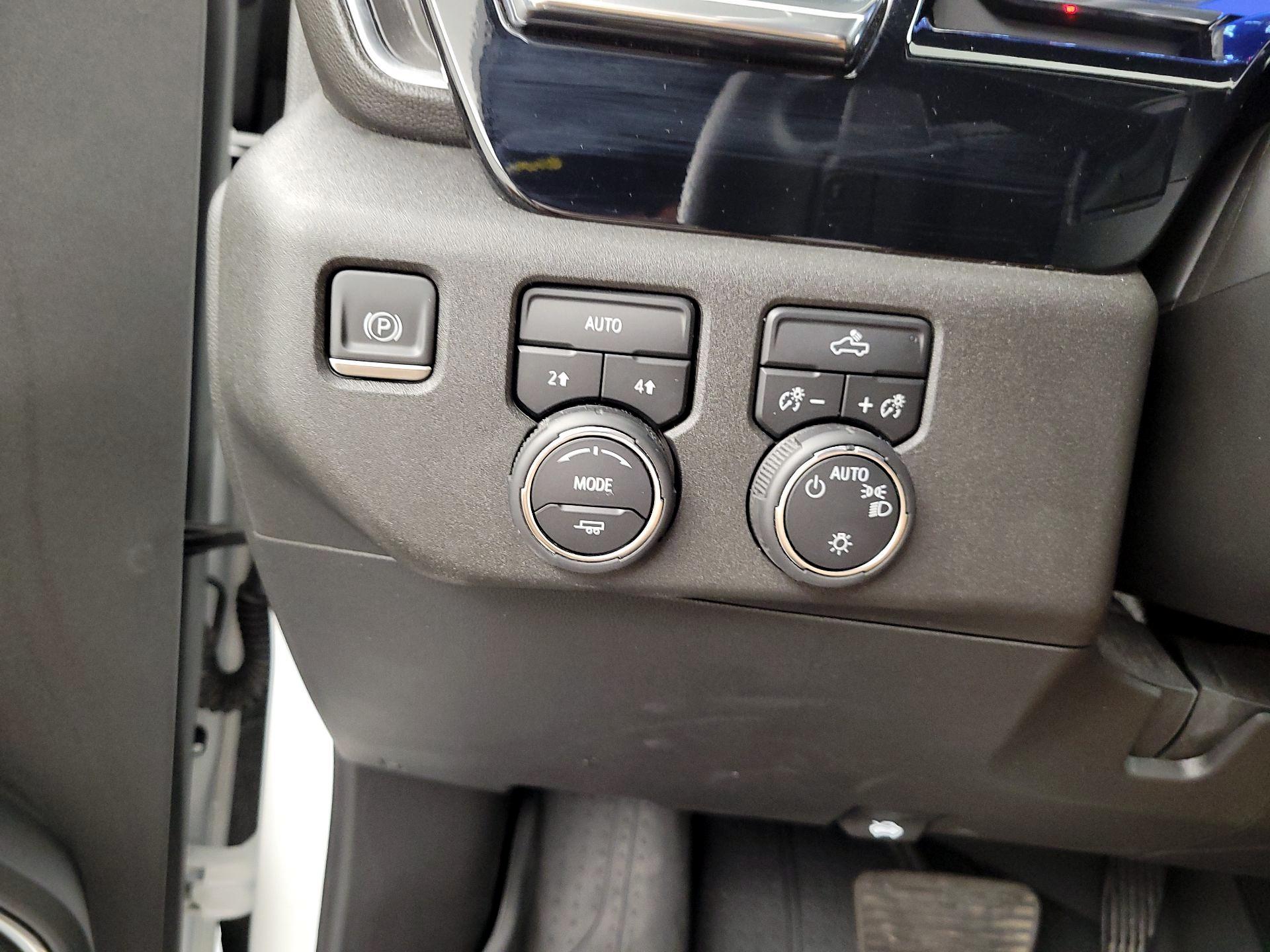 Thumbnail: 2023 Chevrolet Silverado 1500 - 13