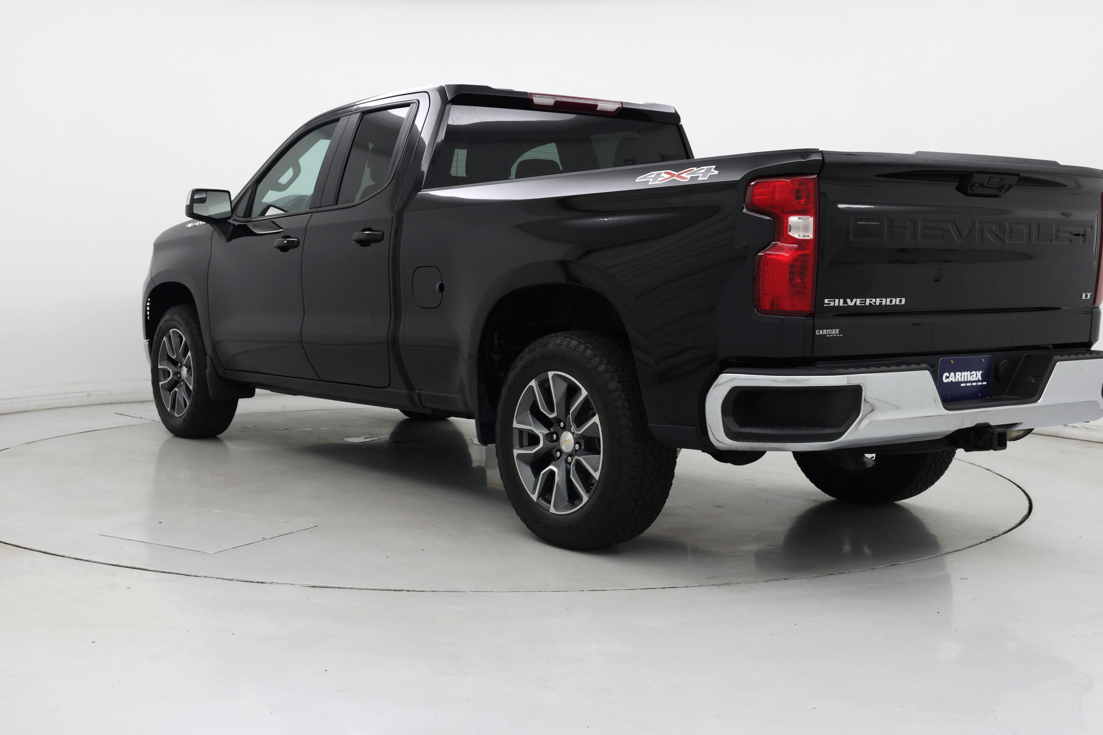 Thumbnail: 2024 Chevrolet Silverado 1500 - 2