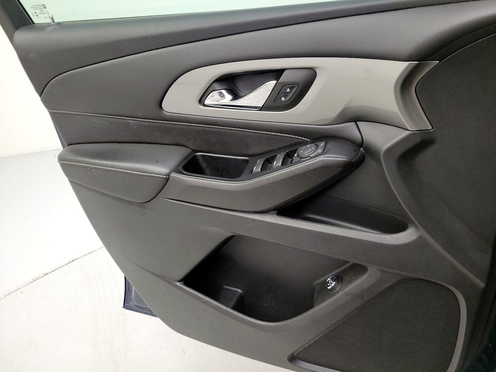 2023 Chevrolet Traverse 3LT - Photo 13