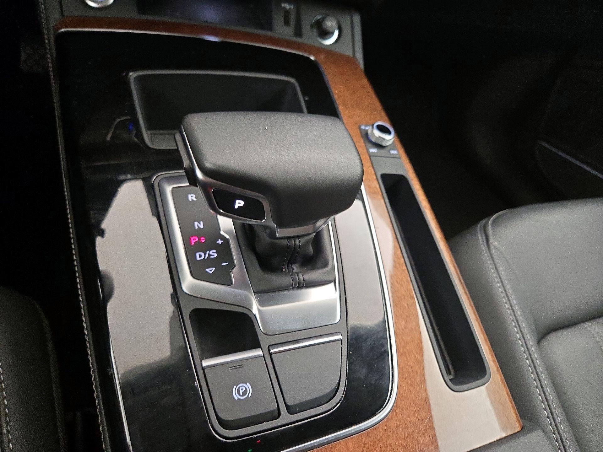 Thumbnail: 2023 Audi Q5 - 18