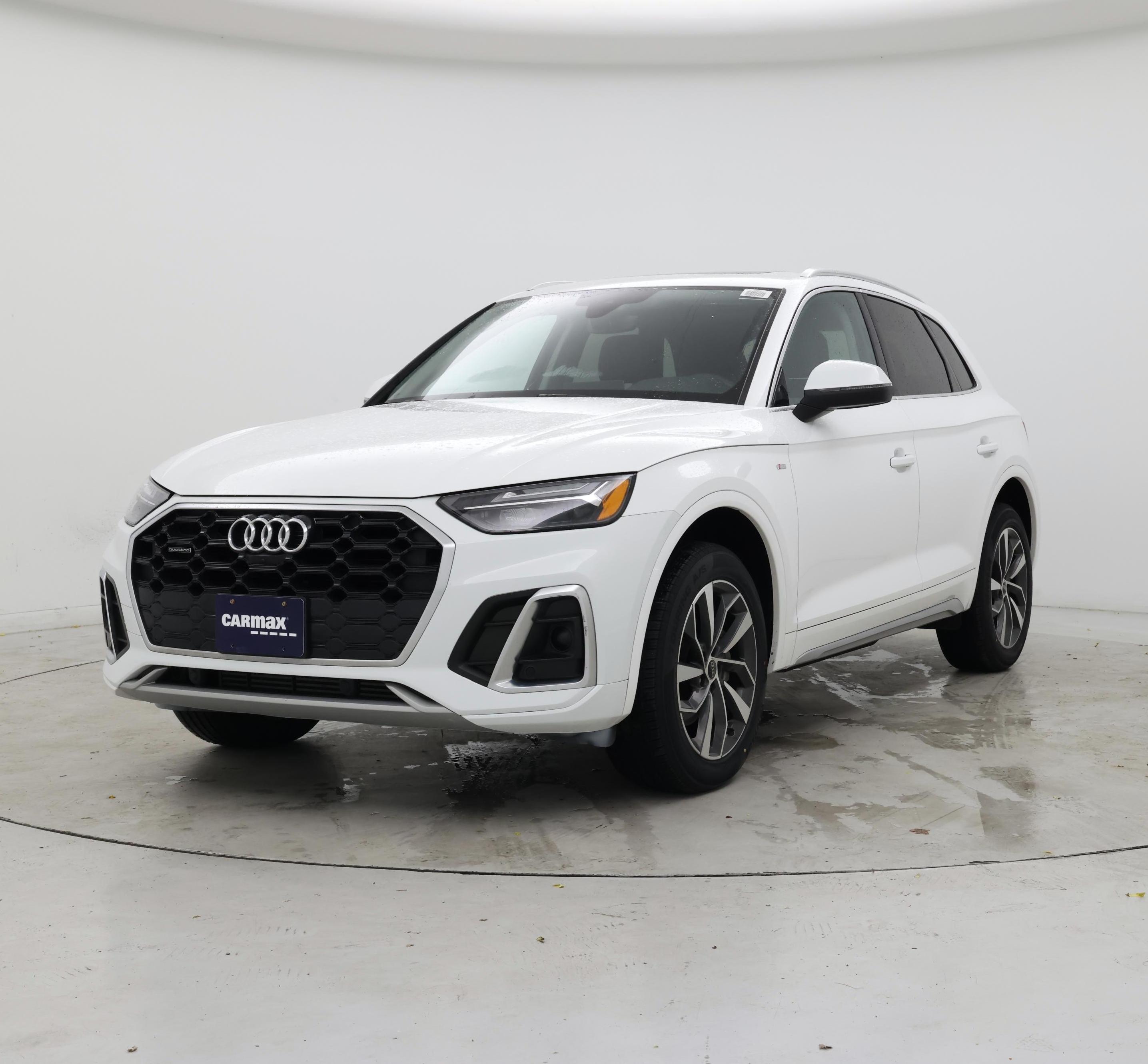 Thumbnail: 2023 Audi Q5 - 4