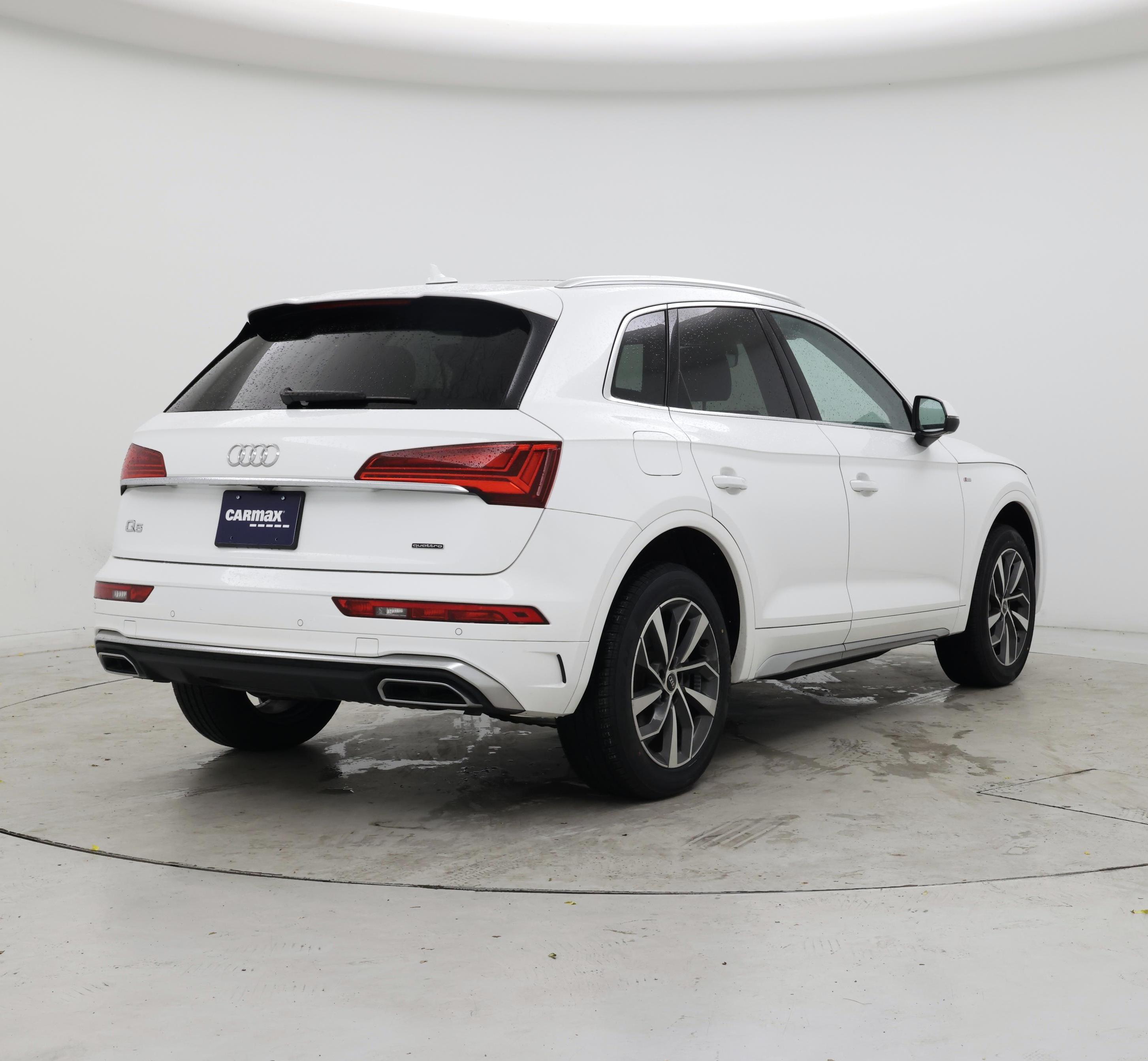 Thumbnail: 2023 Audi Q5 - 8