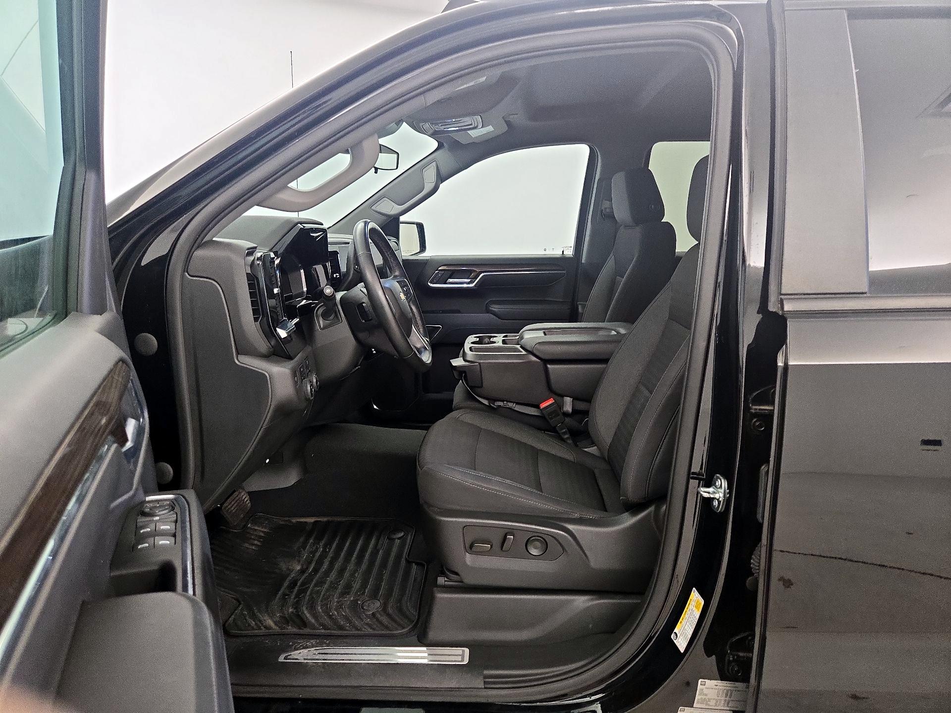 Thumbnail: 2023 Chevrolet Silverado 1500 - 11