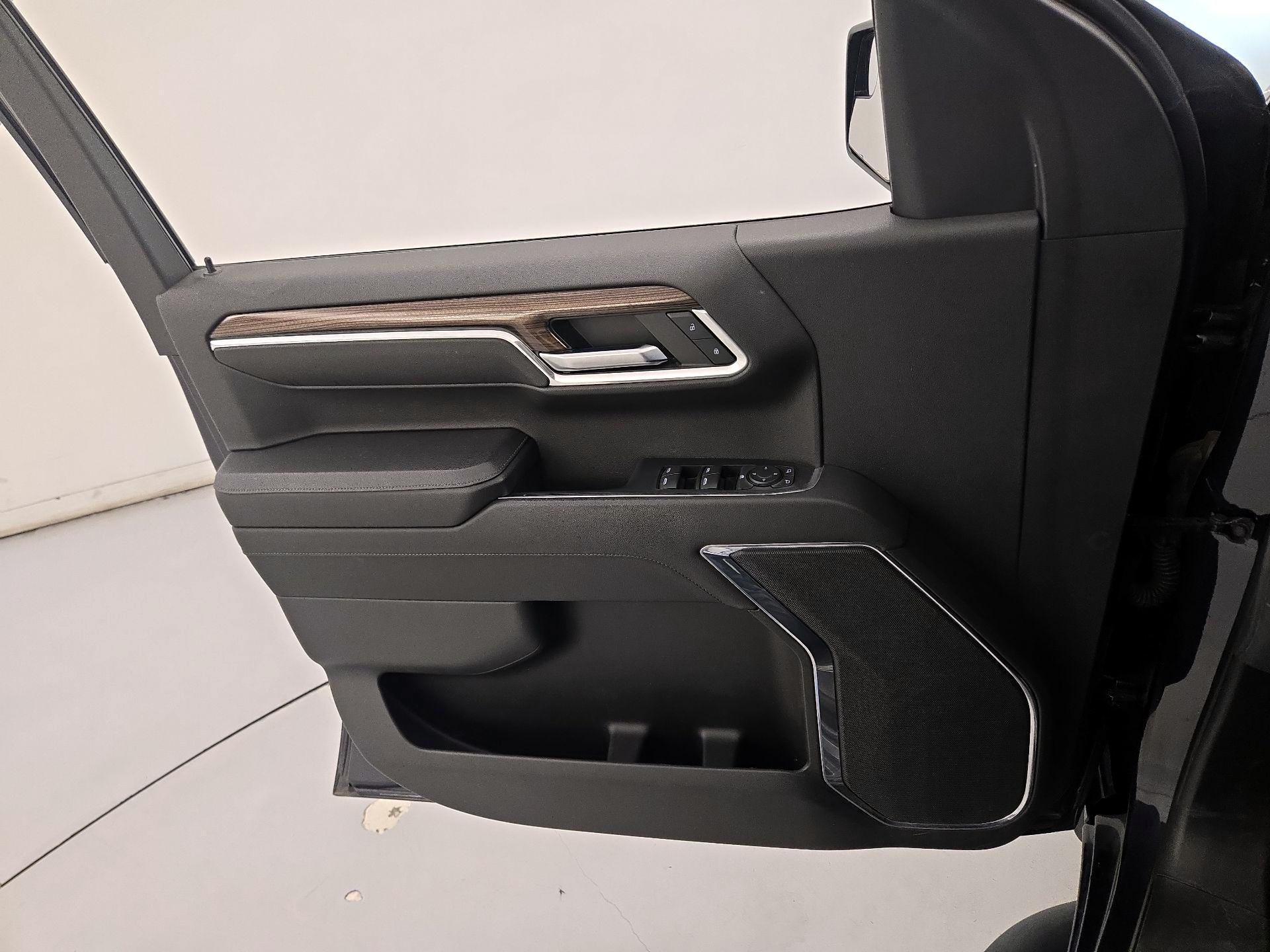 Thumbnail: 2023 Chevrolet Silverado 1500 - 12