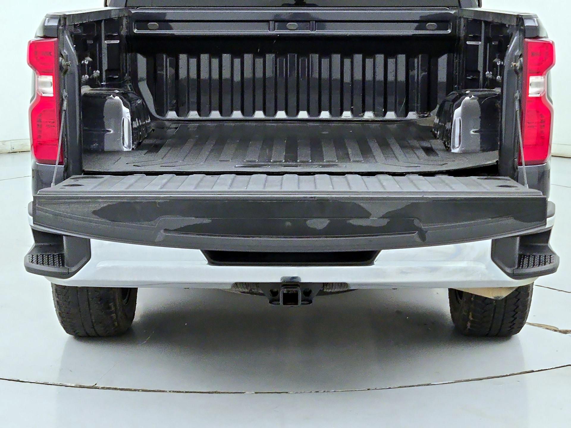 Thumbnail: 2023 Chevrolet Silverado 1500 - 20