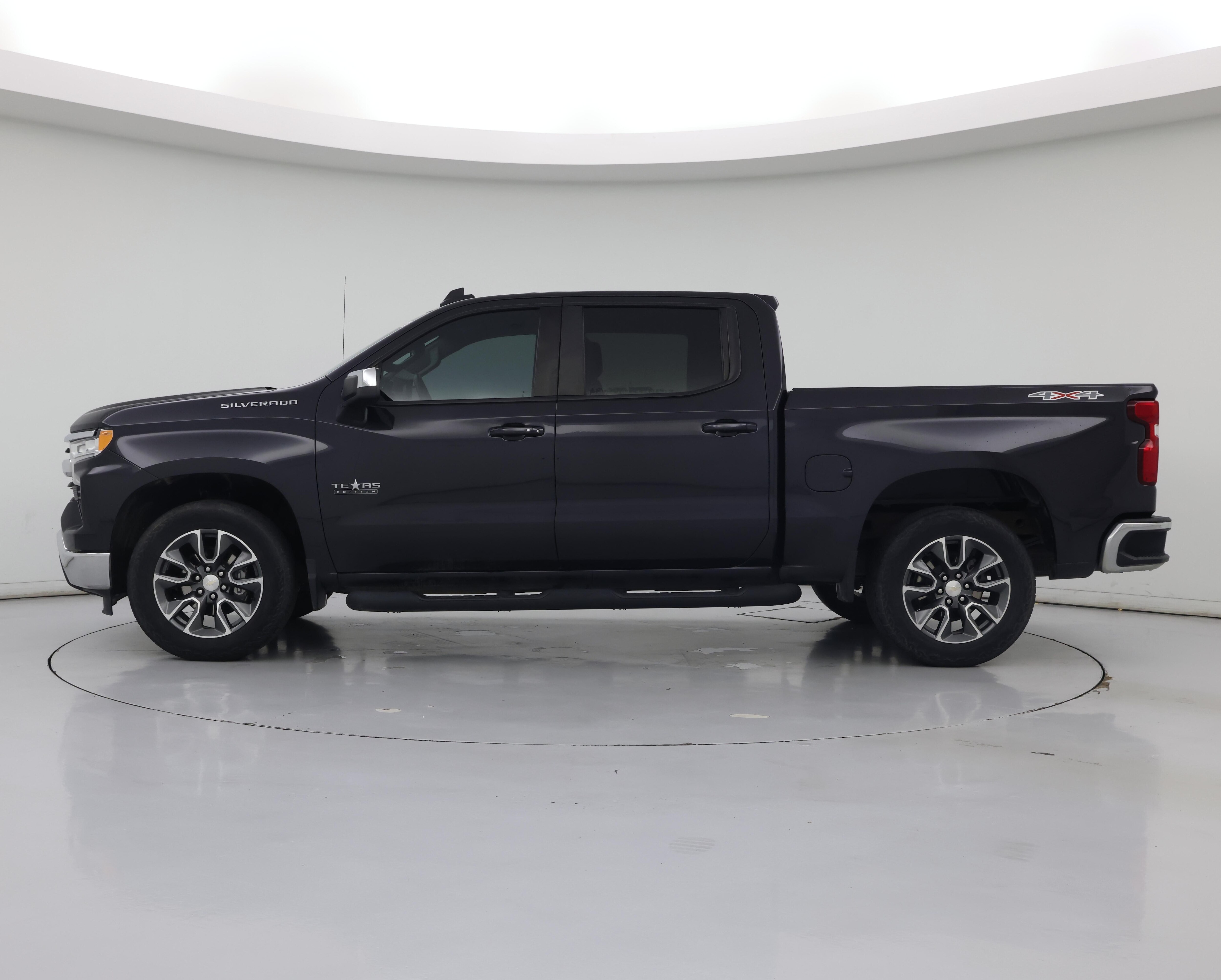Thumbnail: 2023 Chevrolet Silverado 1500 - 3