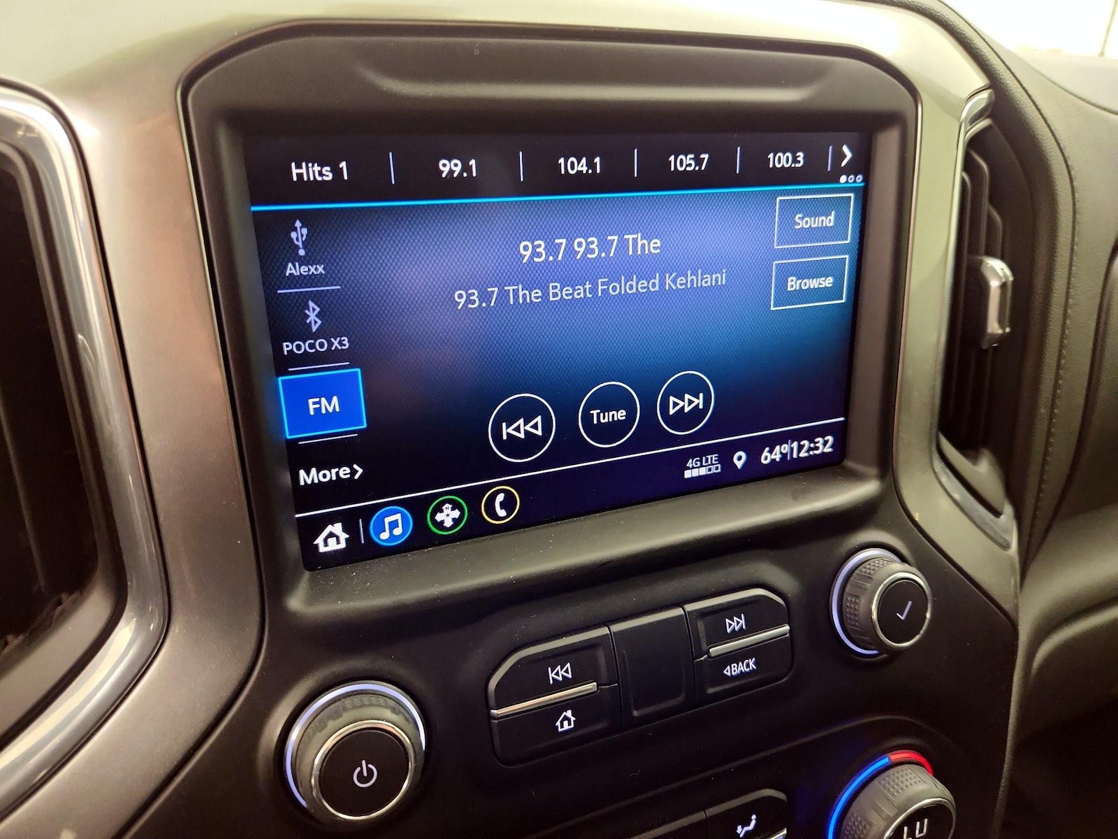 2021 Chevrolet Silverado 1500 LT - Photo 16