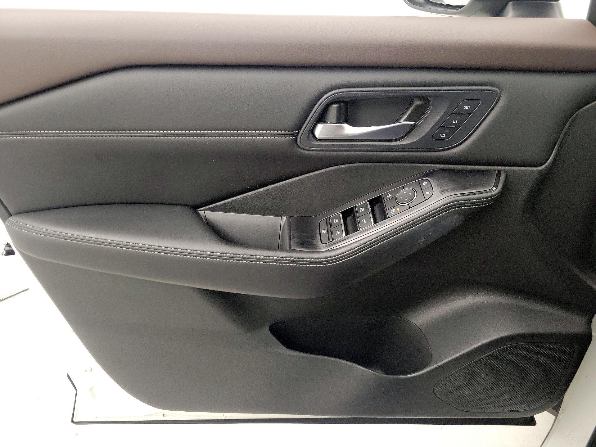 Thumbnail: 2023 Nissan Rogue - 12