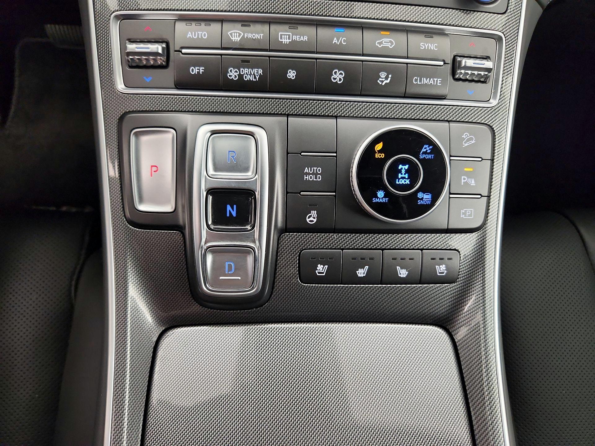 Thumbnail: 2023 Hyundai Santa Fe - 18