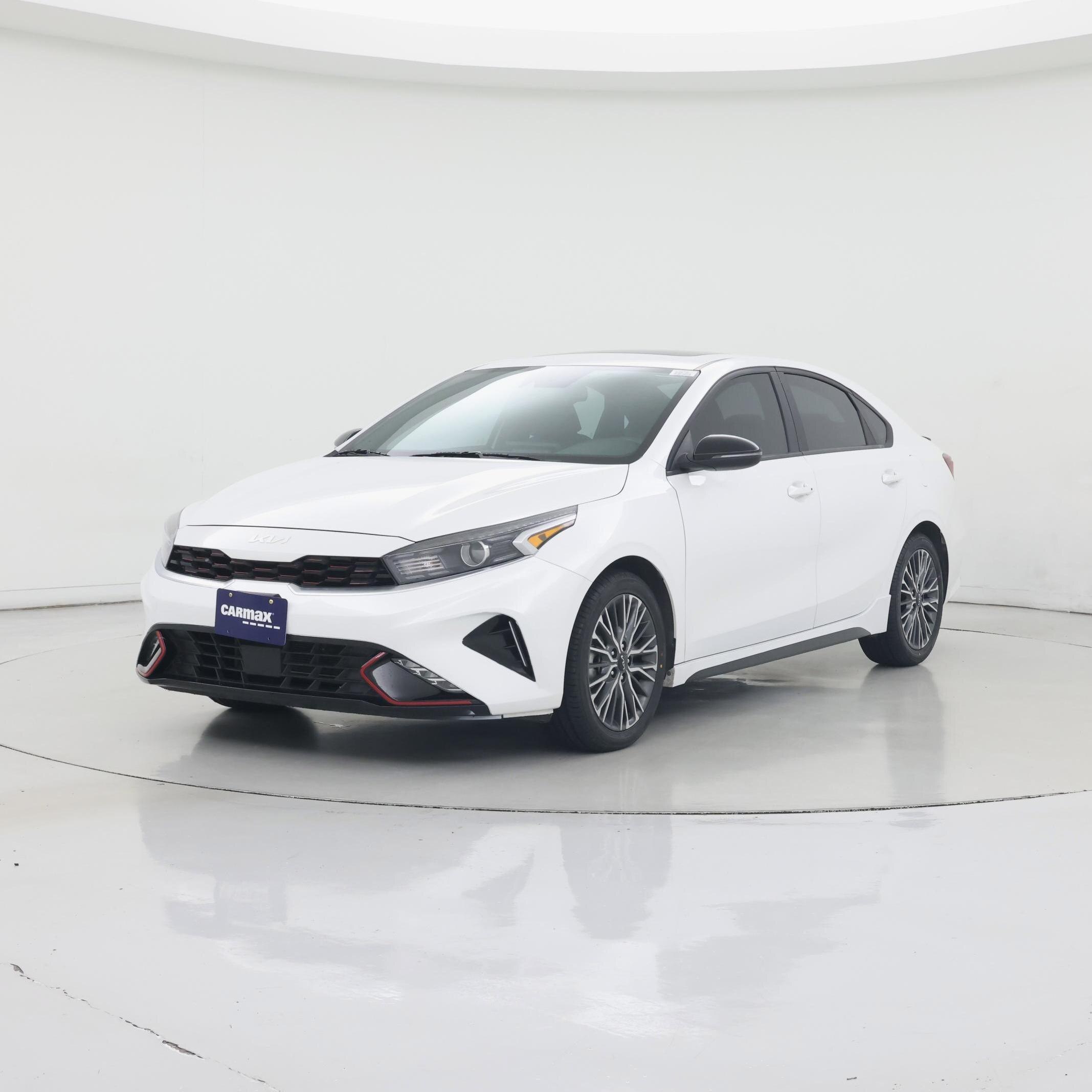 Thumbnail: 2024 Kia Forte - 4