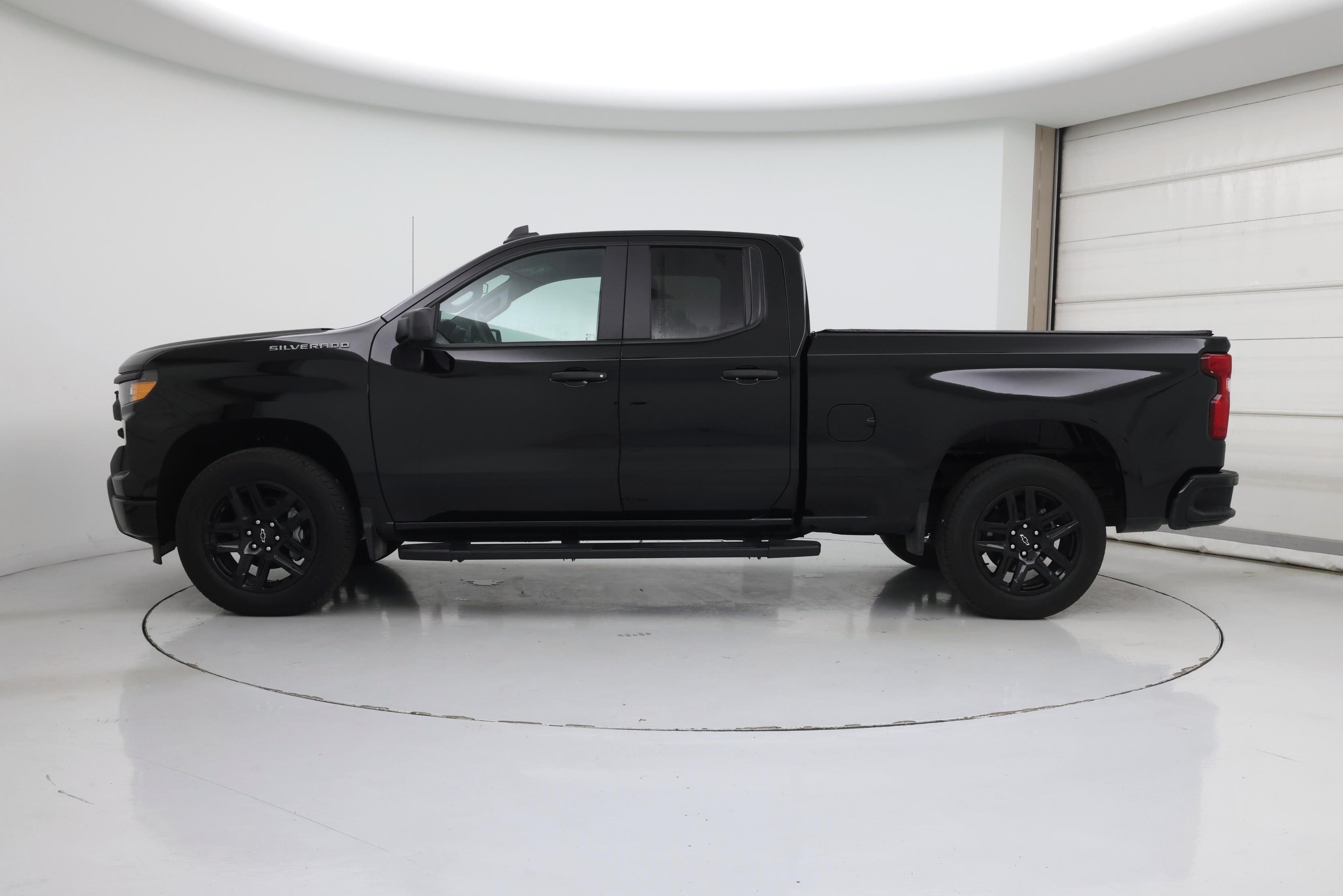 Thumbnail: 2024 Chevrolet Silverado 1500 - 3