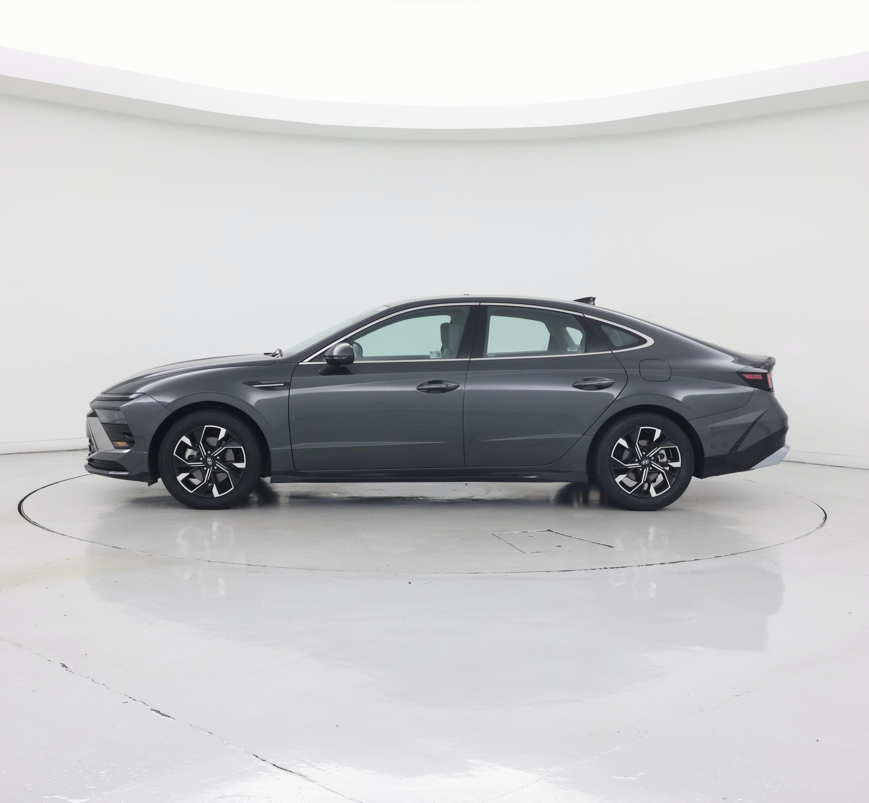 Thumbnail: 2025 Hyundai Sonata - 3