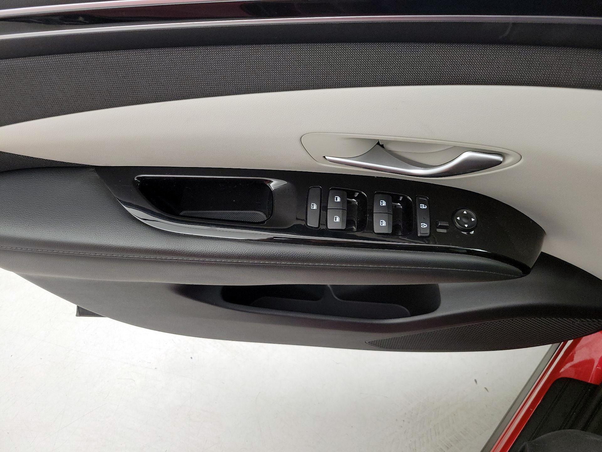 Thumbnail: 2023 Hyundai Tucson - 12