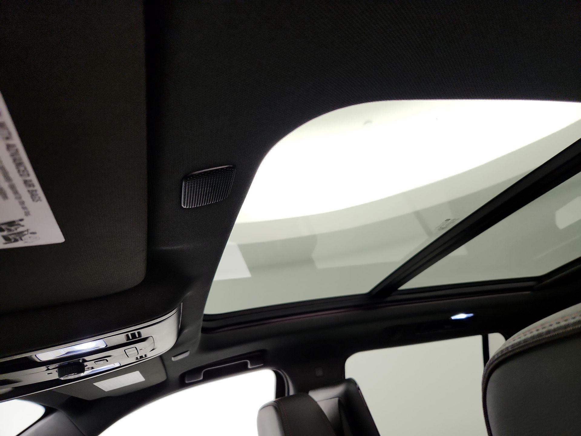 Thumbnail: 2021 Chevrolet Tahoe - 20