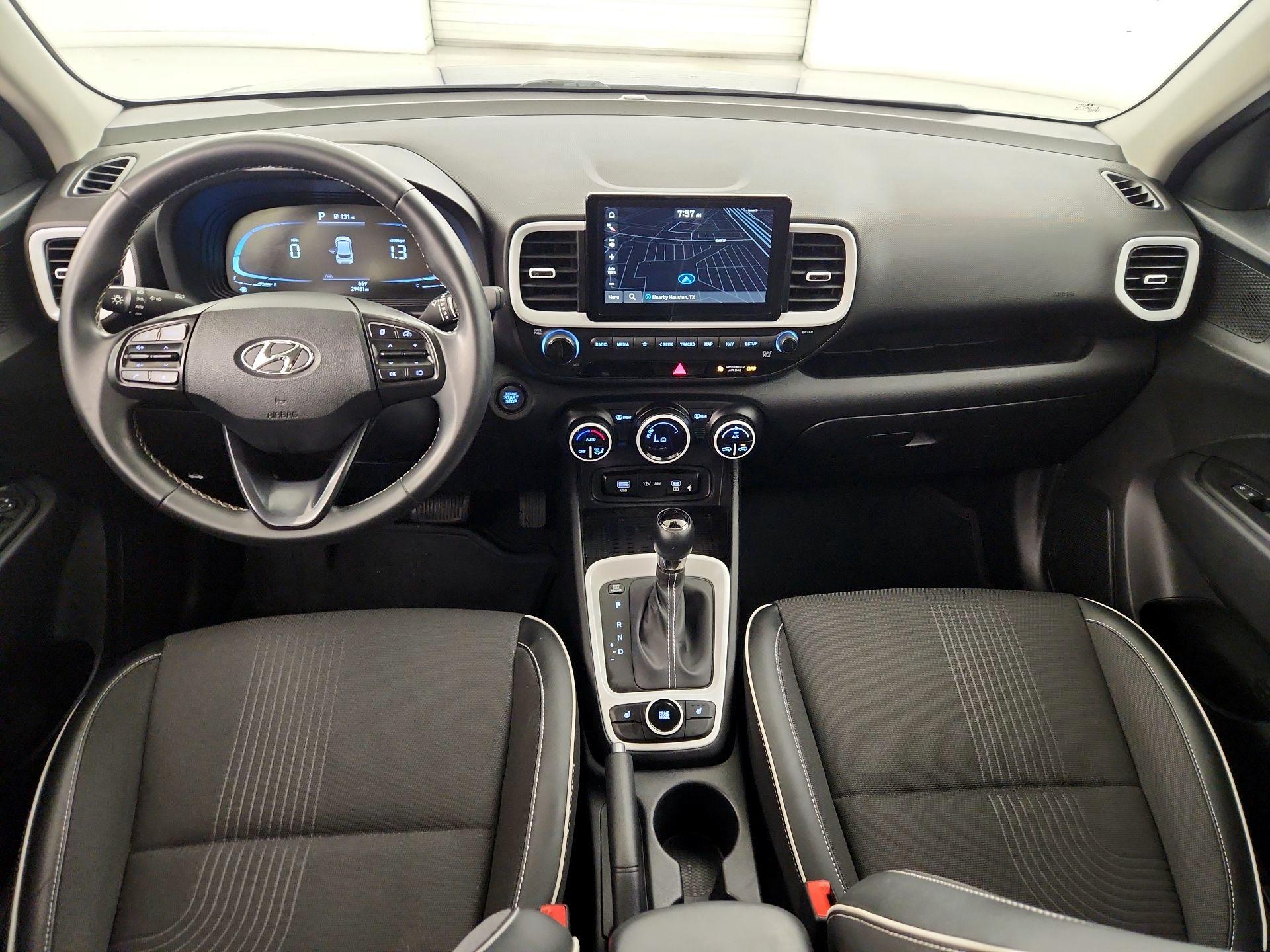 Thumbnail: 2023 Hyundai Venue - 9