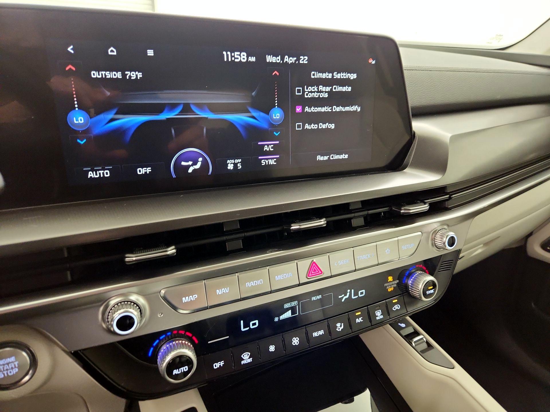 Thumbnail: 2025 Kia Telluride - 17